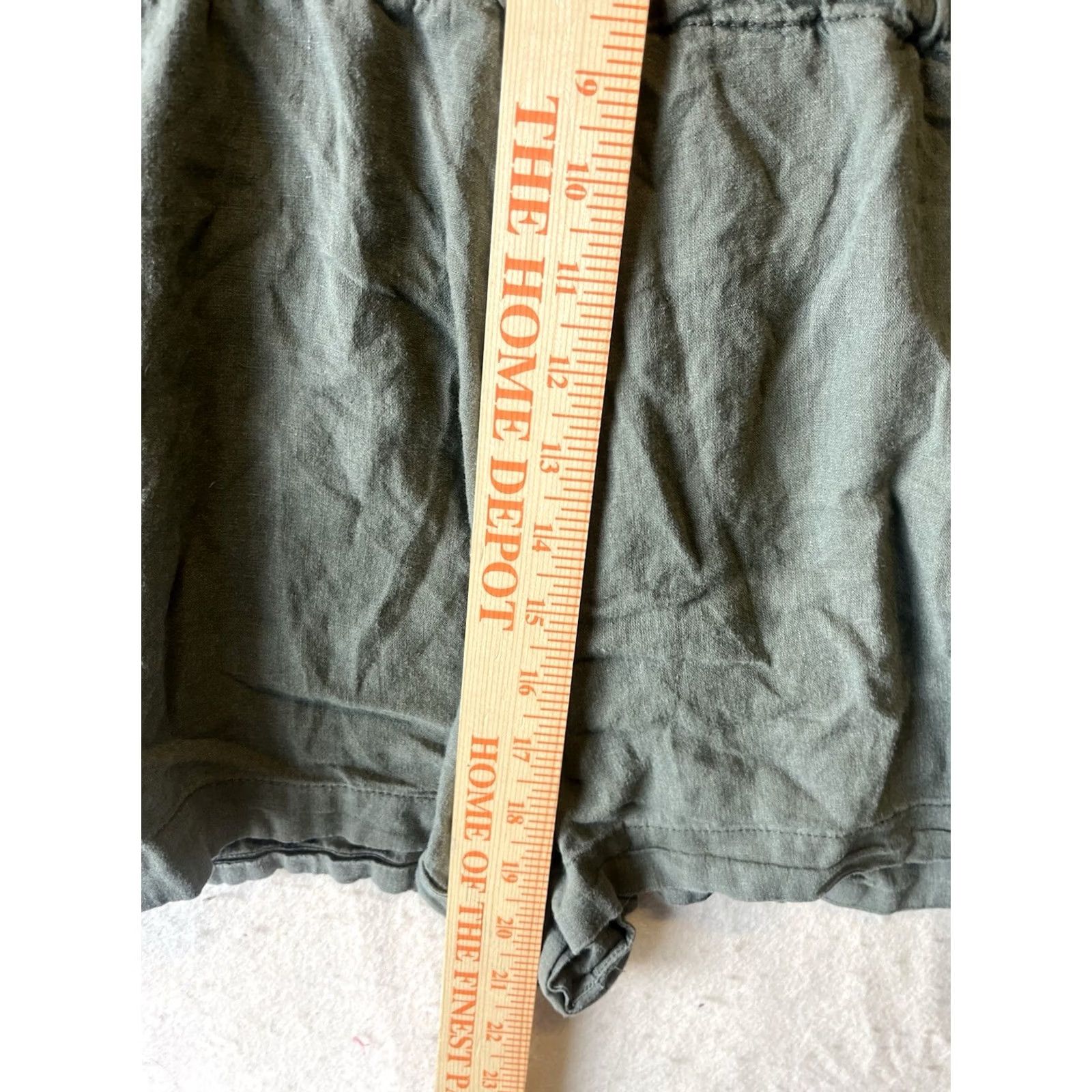 Forever 21 FOREVER 21 Olive Green Romper Waist Button Front Pockets Small Size 28" / US 6 / IT 42 - 4 Thumbnail