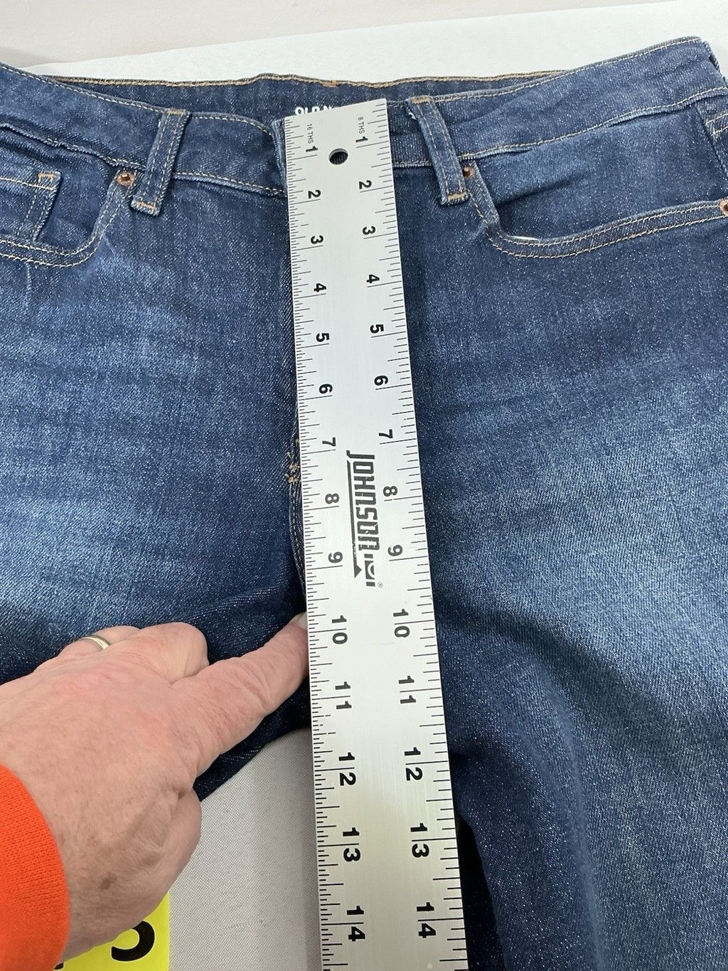 Old Navy Womans Old Navy Cropped Blue Jeans Size 8 0115/T-3 Size 30" / US 8 / IT 44 - 6 Thumbnail