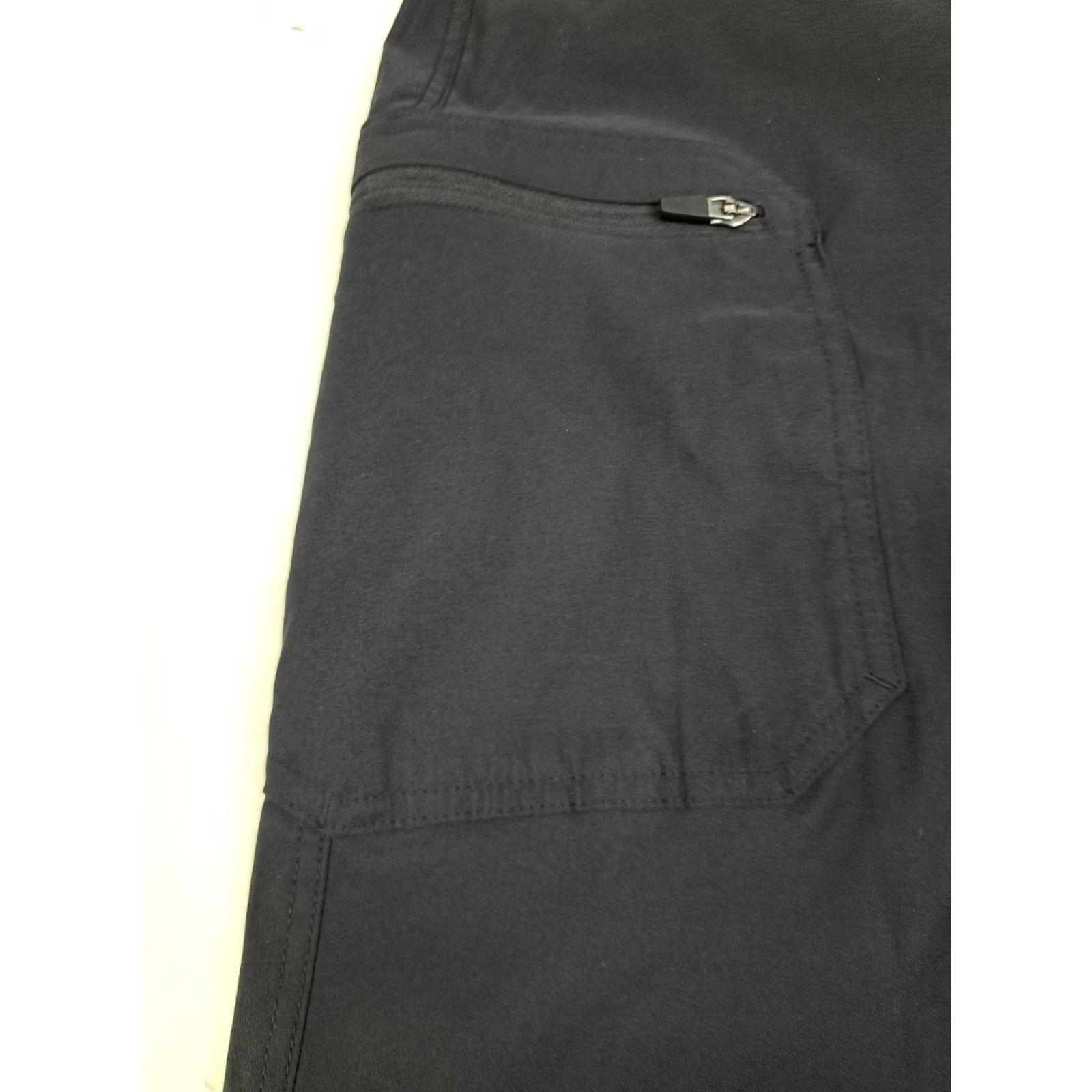 Eddie Bauer Eddie Bauer Mens Black Tech Pants Hiking Outdoors Stretch Size 36/30 Nylon #7325 Pants Regular 36in Inseam 30in Baggy? Size US 36 / EU 52 - 7 Thumbnail