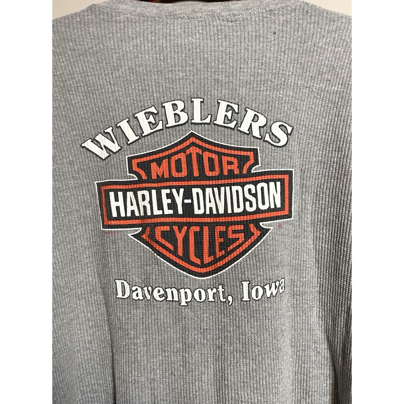 Harley Davidson VINTAGE Harley-Davidson Shirt Men's XL Ribbed Thermal Davenport Iowa Graphic Print 90s Biker Gray Cotton Blend Knit Logo T-Shirt Size US XL / EU 56 / 4 - 6 Thumbnail