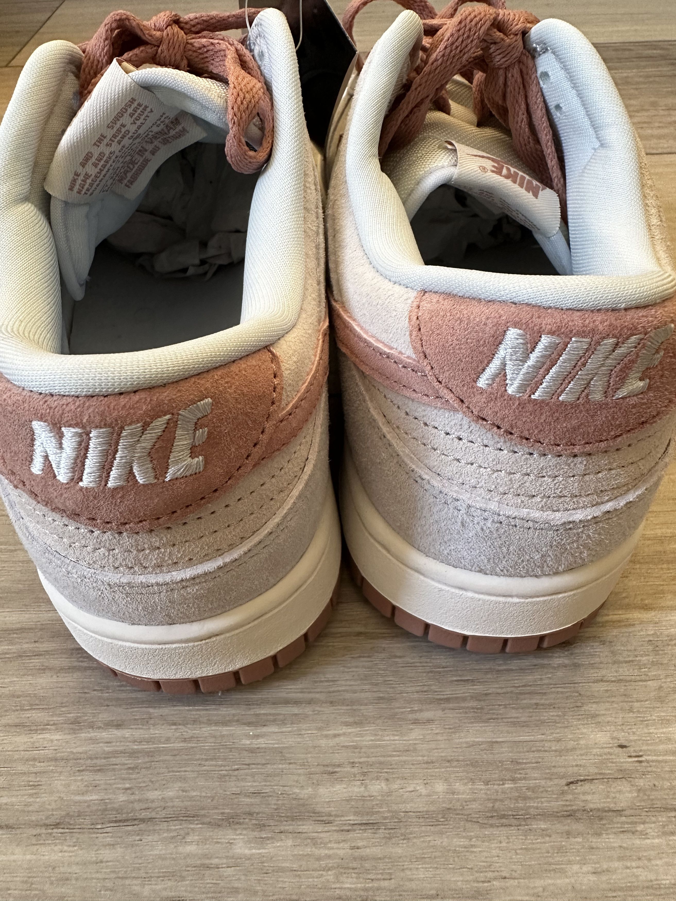 Nike Nike 2022 'Fossil Rose' Dunk Low Premium Size US 11 / EU 44 - 5 Thumbnail