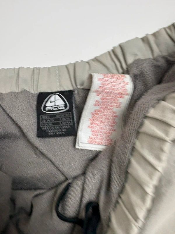 Nike ACG Vintage Nike ACG Grey Nylon Shorts Size US 34 / EU 50 - 5 Thumbnail