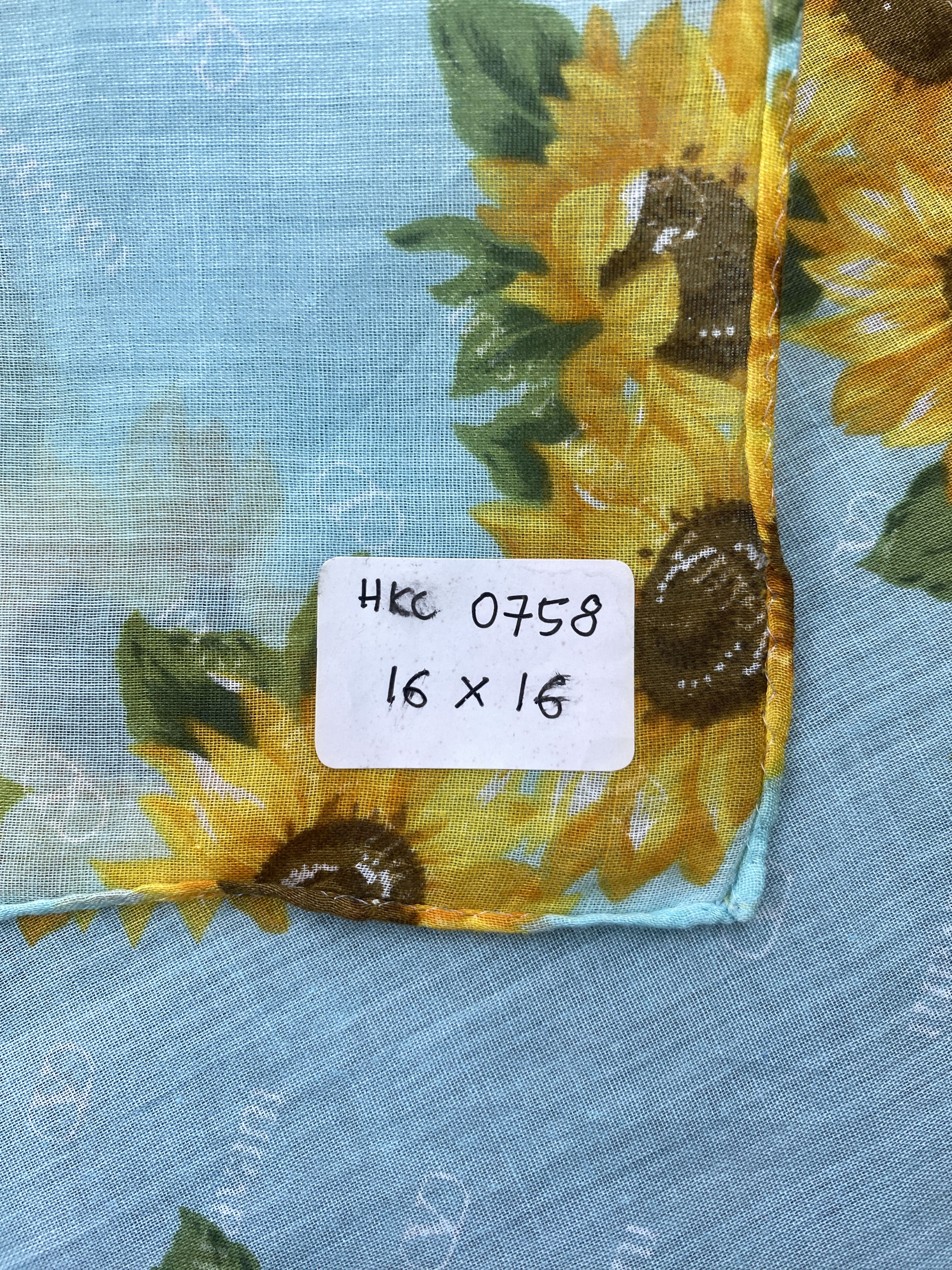 Valentino Valentino Garavani Handkerchief Neckerchief HKC0758 Size ONE SIZE - 7 Thumbnail