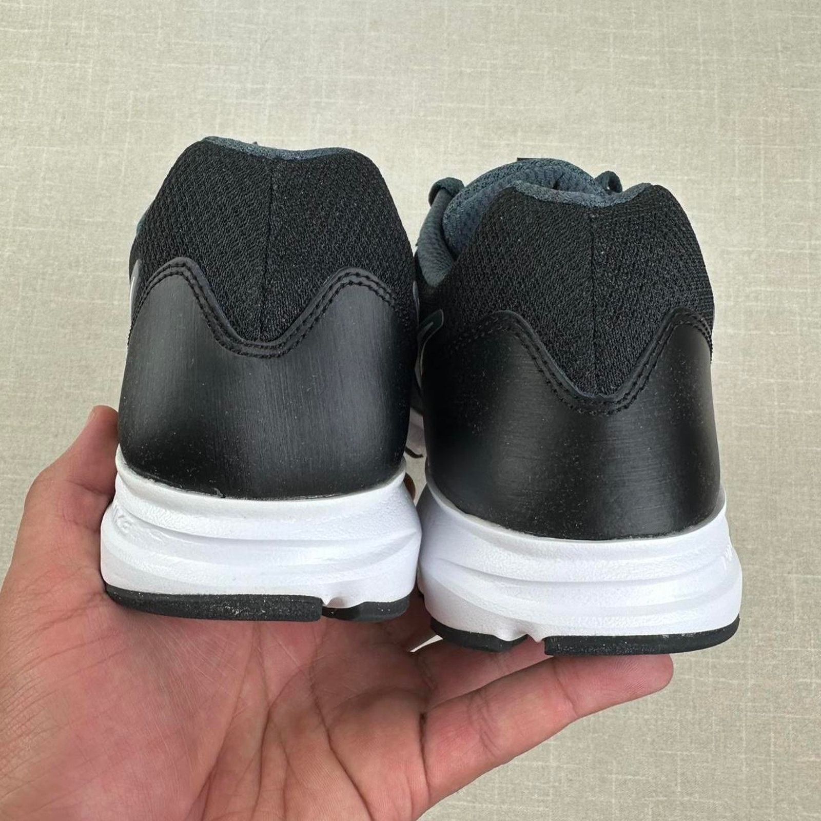 Nike 🖤 2016 Nike Downshifter 6 "Black" 10.5M Size US 10.5 / EU 43-44 - 5 Thumbnail