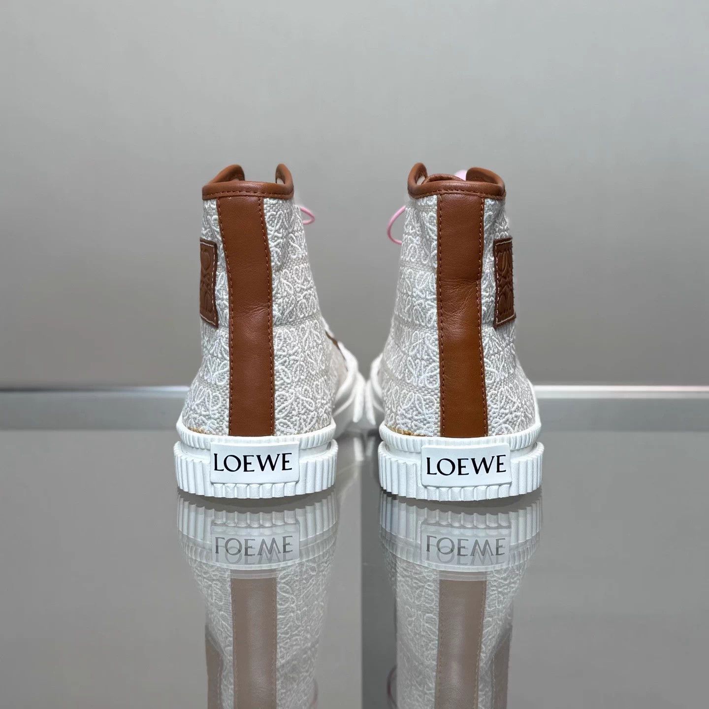 Loewe LOEWE brown canvas sneaker size 37 new DM1633 Size US 6 / IT 36 - 4 Thumbnail