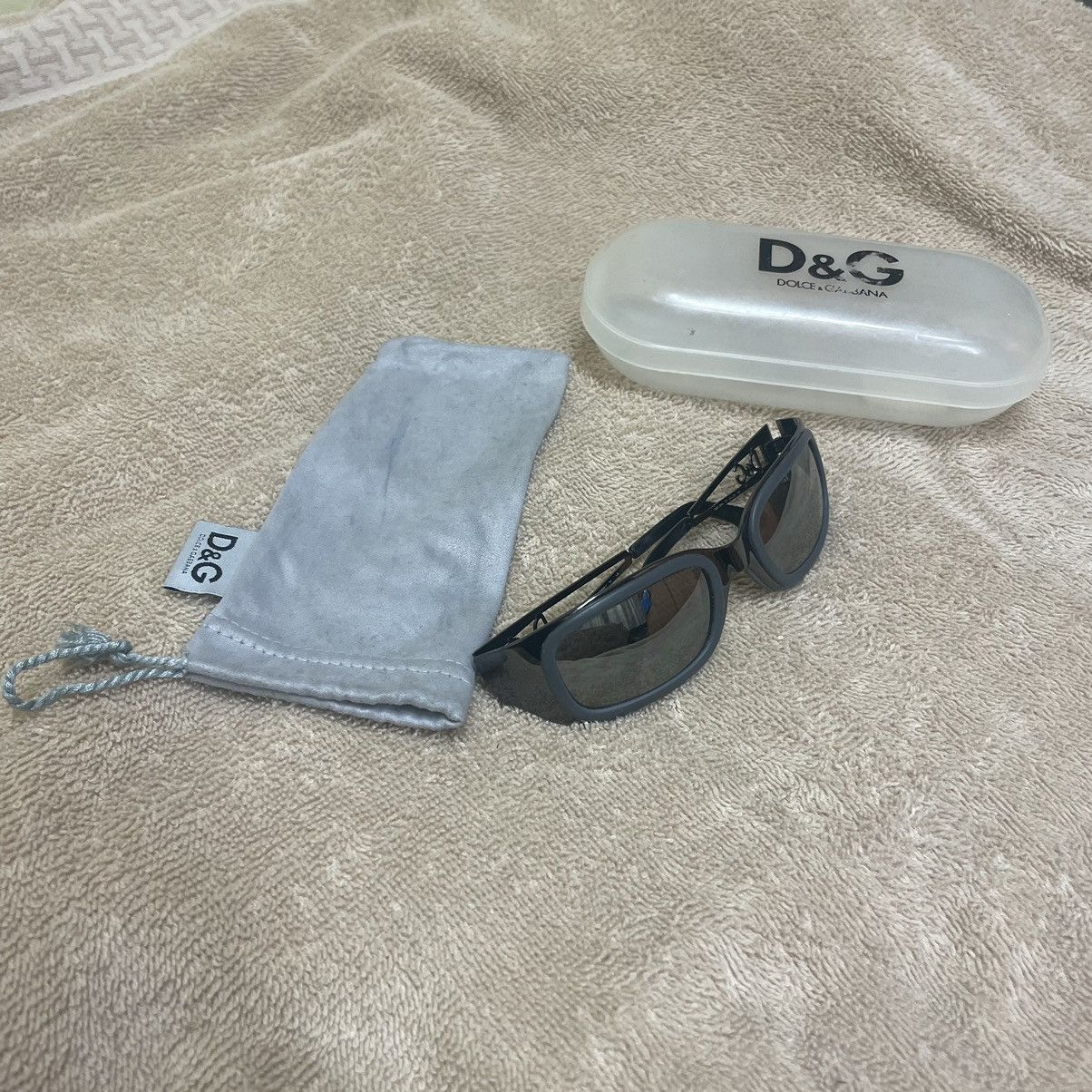 Dolce & Gabbana × Japanese Brand × Vintage d&g sunglasses Size ONE SIZE - 1 Thumbnail