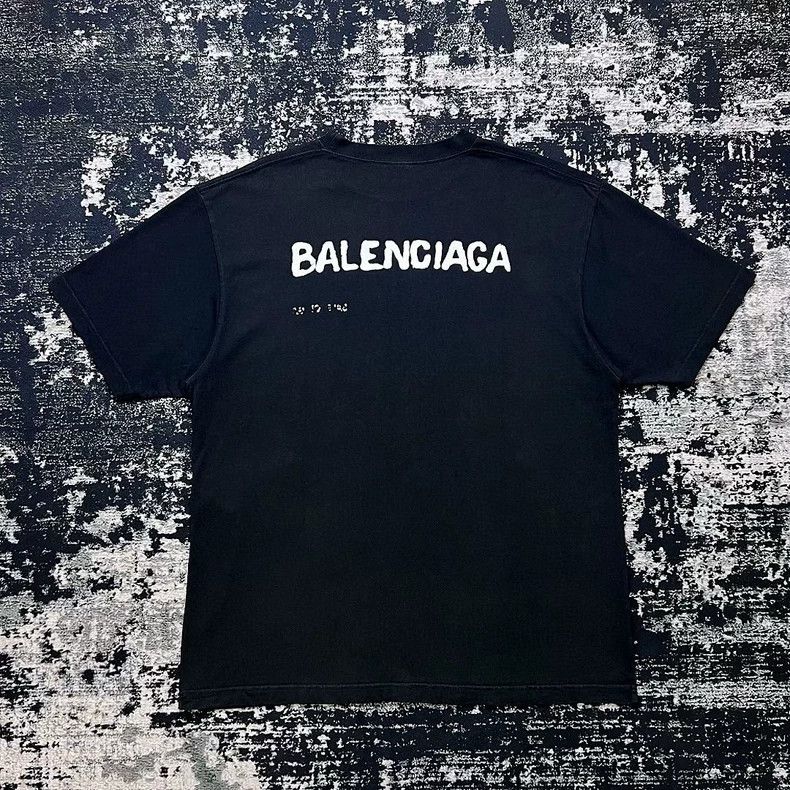 Balenciaga Balenciaga Blurred graffiti letter logo short sleeve Size US M / EU 48-50 / 2 - 4 Thumbnail