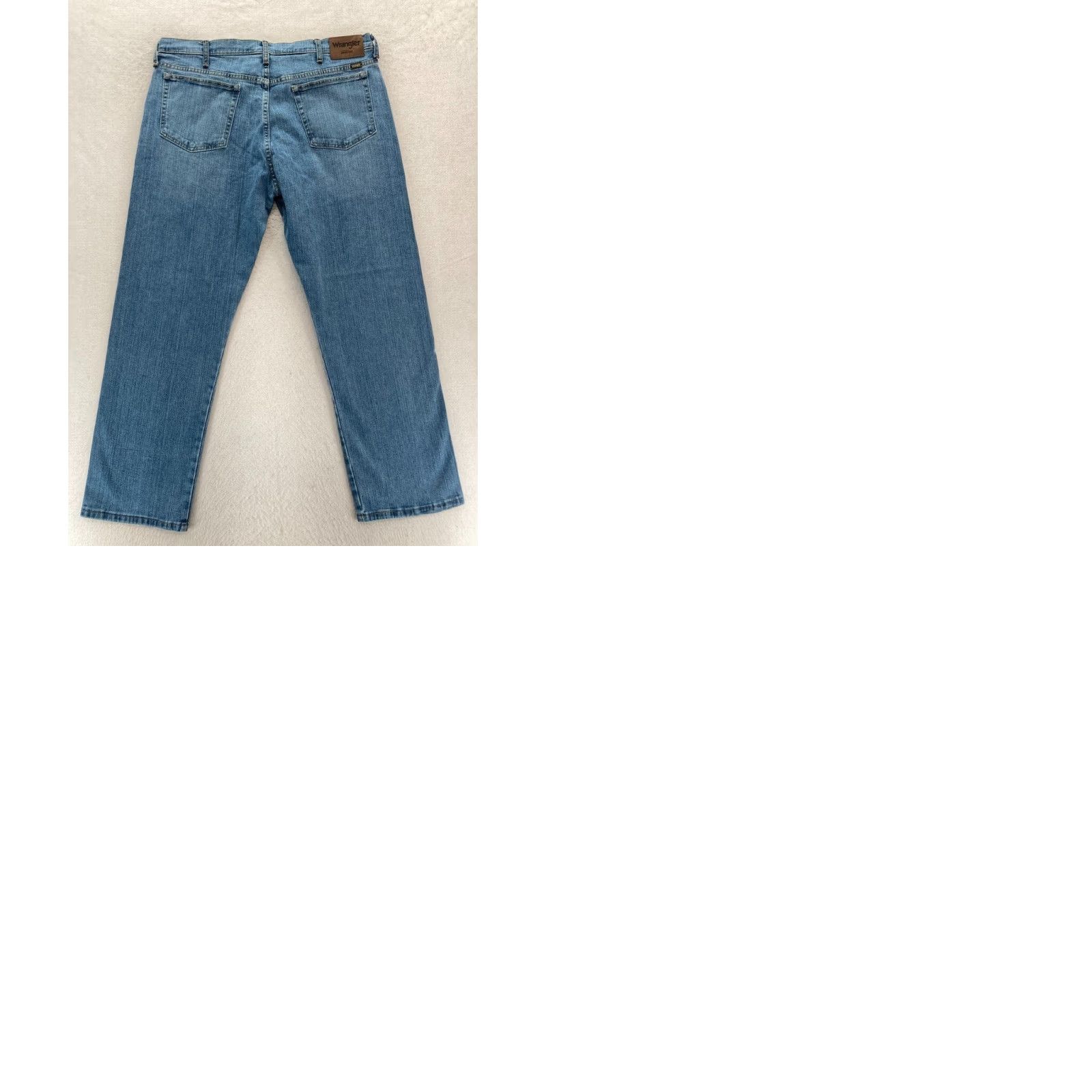 Wrangler Wrangler Jeans Mens 38x30 Relaxed Fit Straight Leg Medium Wash Blue Denim Pants Size US 38 / EU 54 - 9 Thumbnail