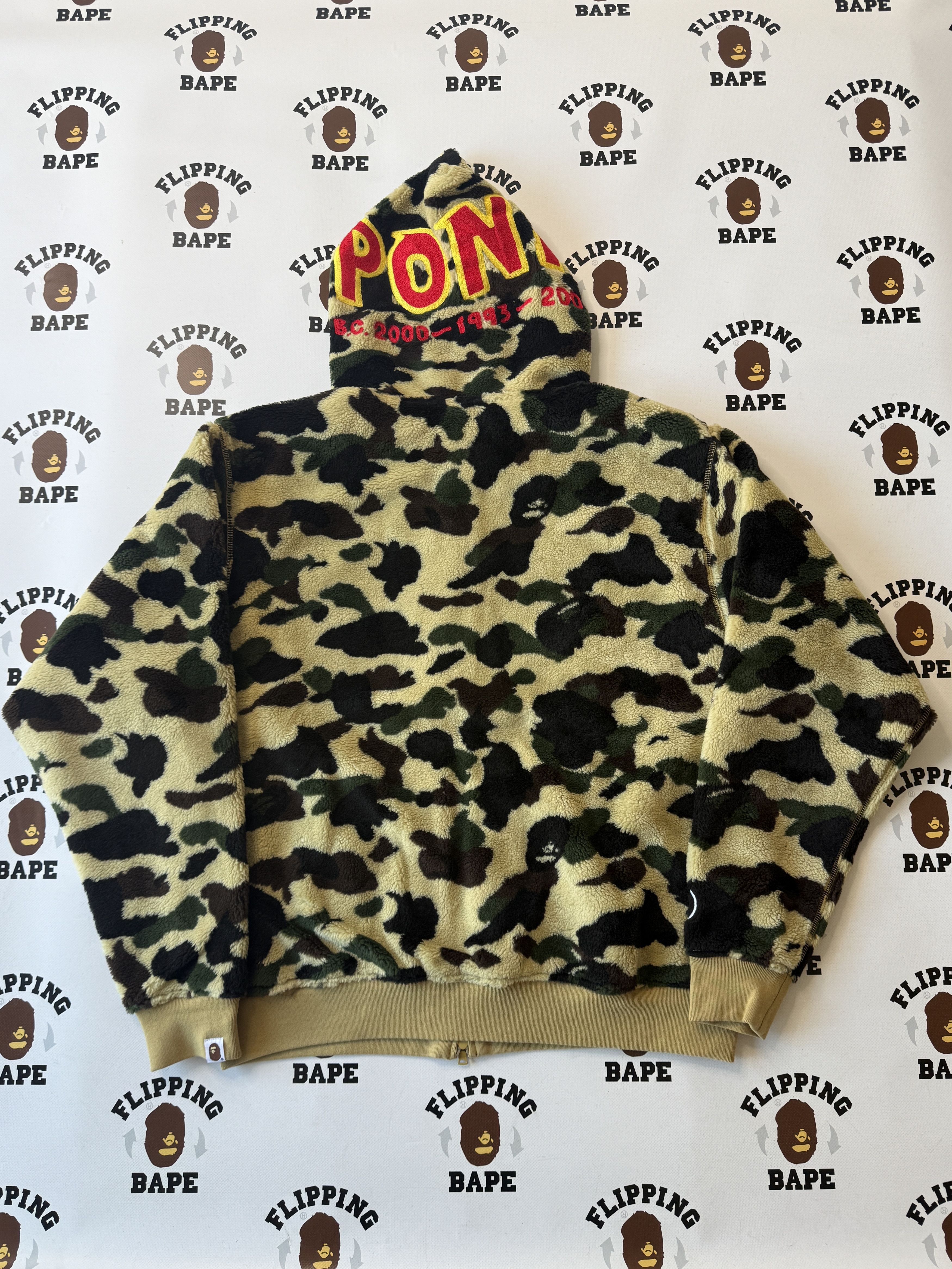 Bape × October's Very Own BAPE 1ST CAMO 2ND SHARK BOA HOODIE JACKET Size US L / EU 52-54 / 3 - 2 Thumbnail