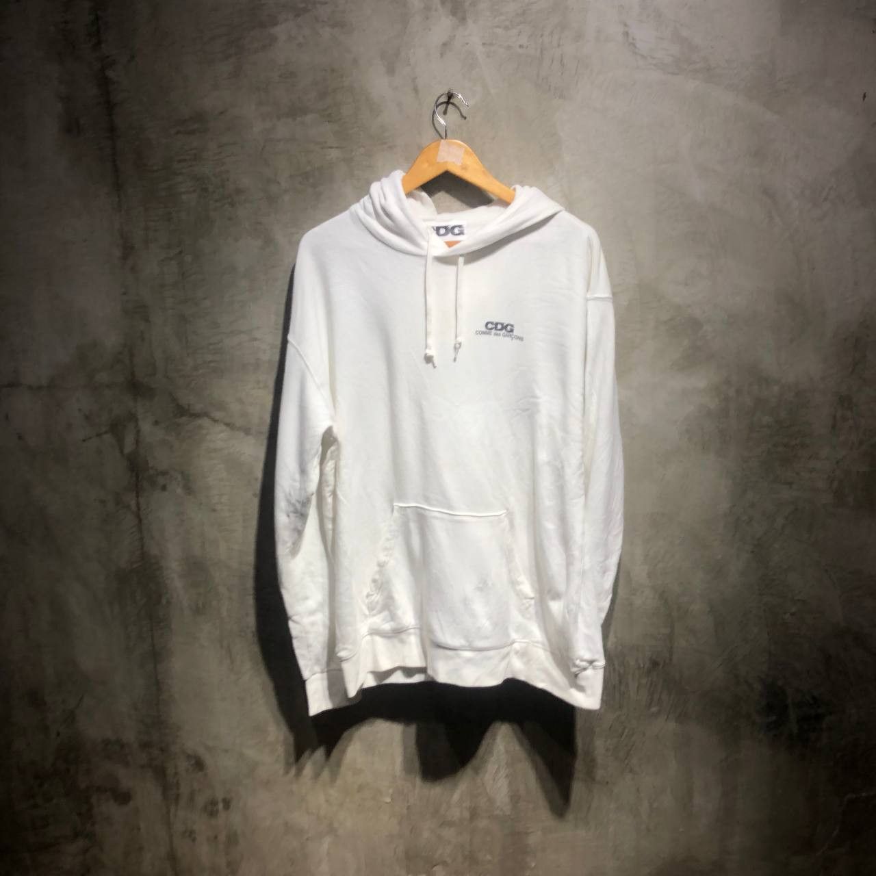 Comme des Garcons Comme Des Garcon CDG small logo pull over hoodie Size US XL / EU 56 / 4 - 1 Thumbnail