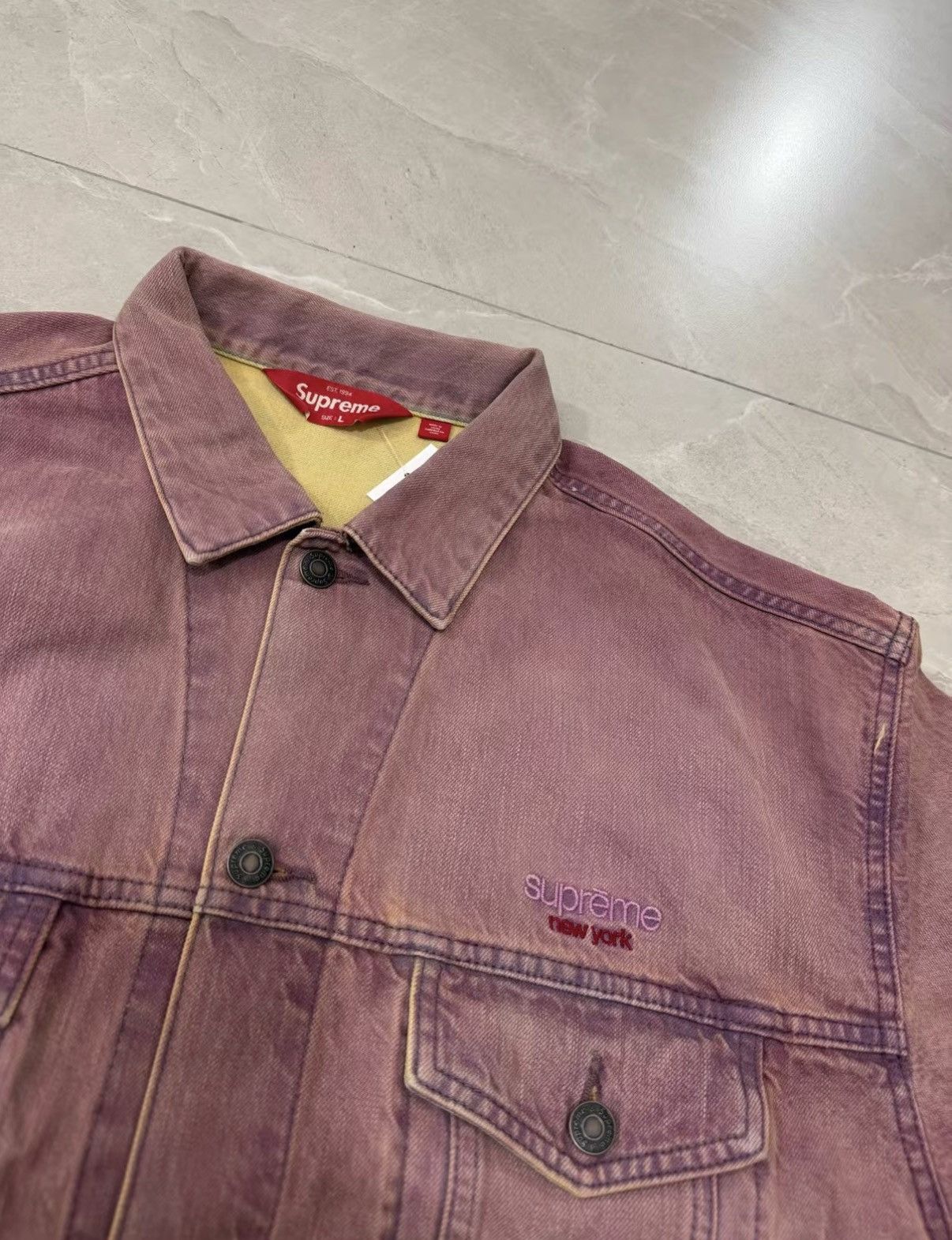 Supreme Supreme SS26 WEEK1 Denim Trucker Jacket J34 Size US L / EU 52-54 / 3 - 3 Thumbnail