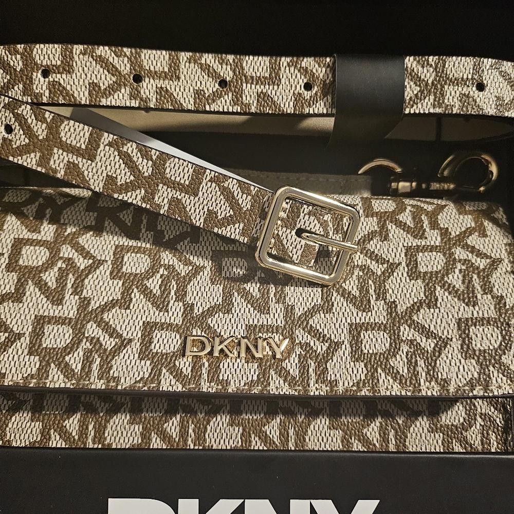 DKNY DKNY White & Tan Mono Clutch Brand New Gift Box Xmas Present Size ONE SIZE - 3 Thumbnail