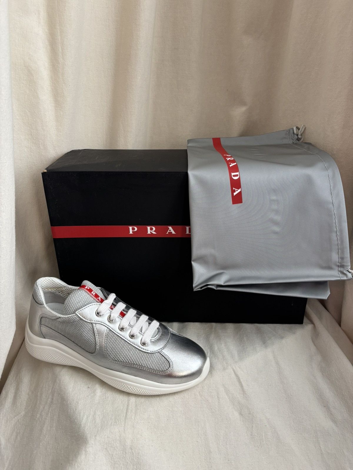 Prada Prada America’s Cup Soft Leather in Silver IT 39 / US 9 Size US 9 / IT 39 - 9 Thumbnail
