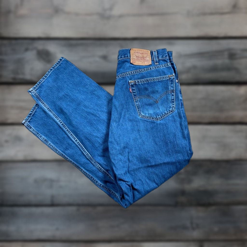 Levi's VINTAGE Levi's 550 Relaxed Fit Tapered Leg Jeans Men's 35/31 Blue 90s Retro Size US 35 - 1 Thumbnail