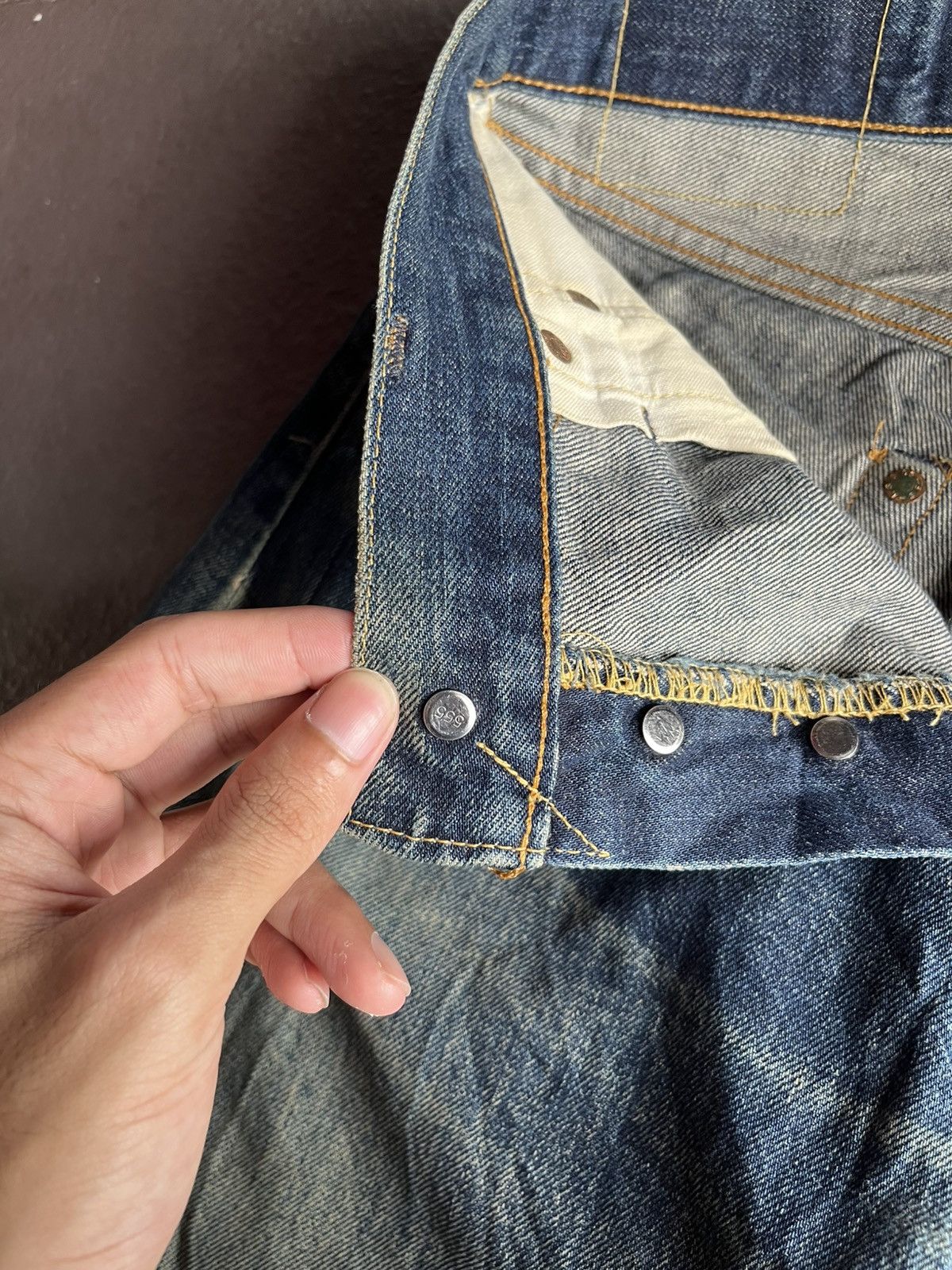 Levi's Vtg Big E 501 Levi’s Selvedge V-Stitch Distressed Late 90’s Size US 28 / EU 44 - 15 Thumbnail