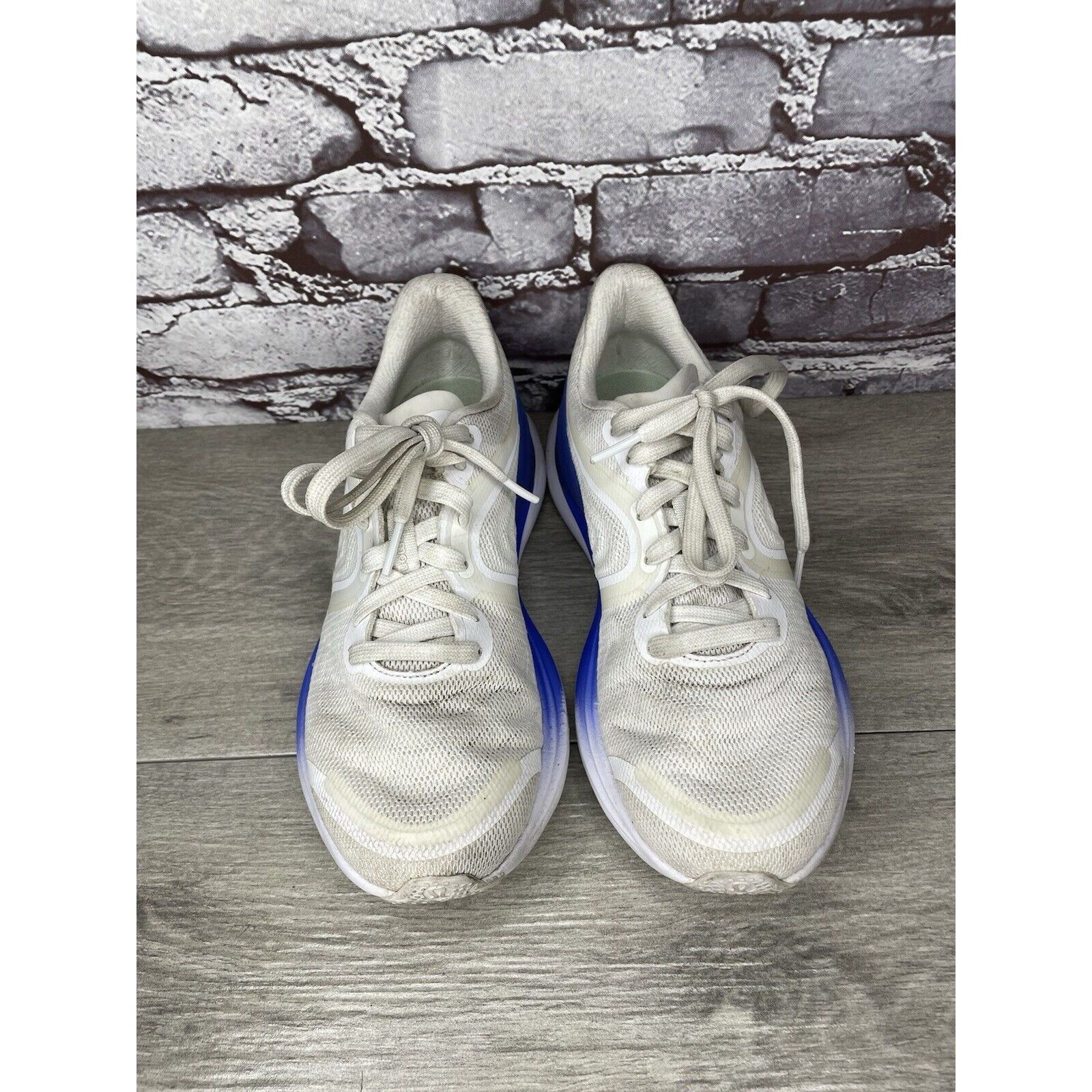 Lululemon Lululemon Blissfeel Run 2 White Blue Running Shoes Athletic Size US 7.5 / IT 37.5 - 2 Thumbnail