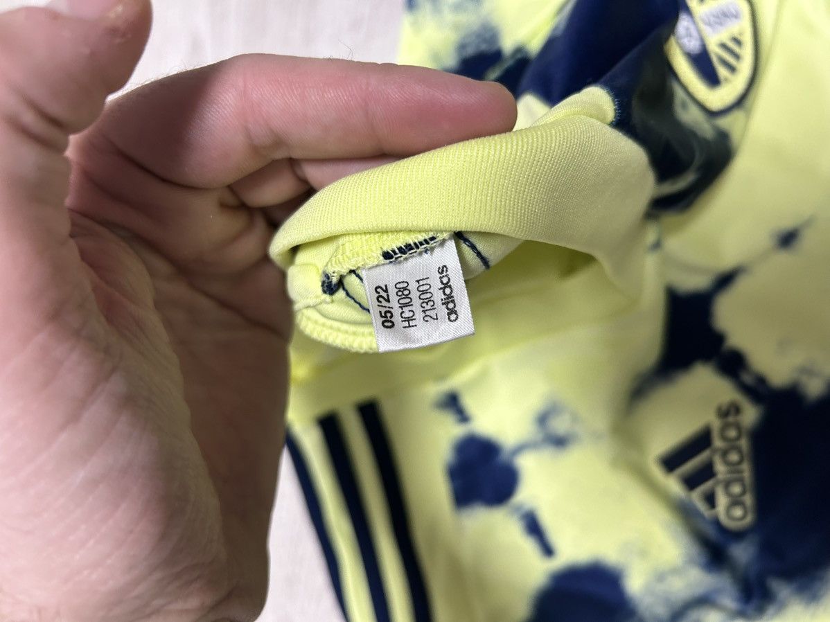 Adidas Adidas Soccer Jersey Leeds United 2022 away home size M Size US M / EU 48-50 / 2 - 10 Thumbnail