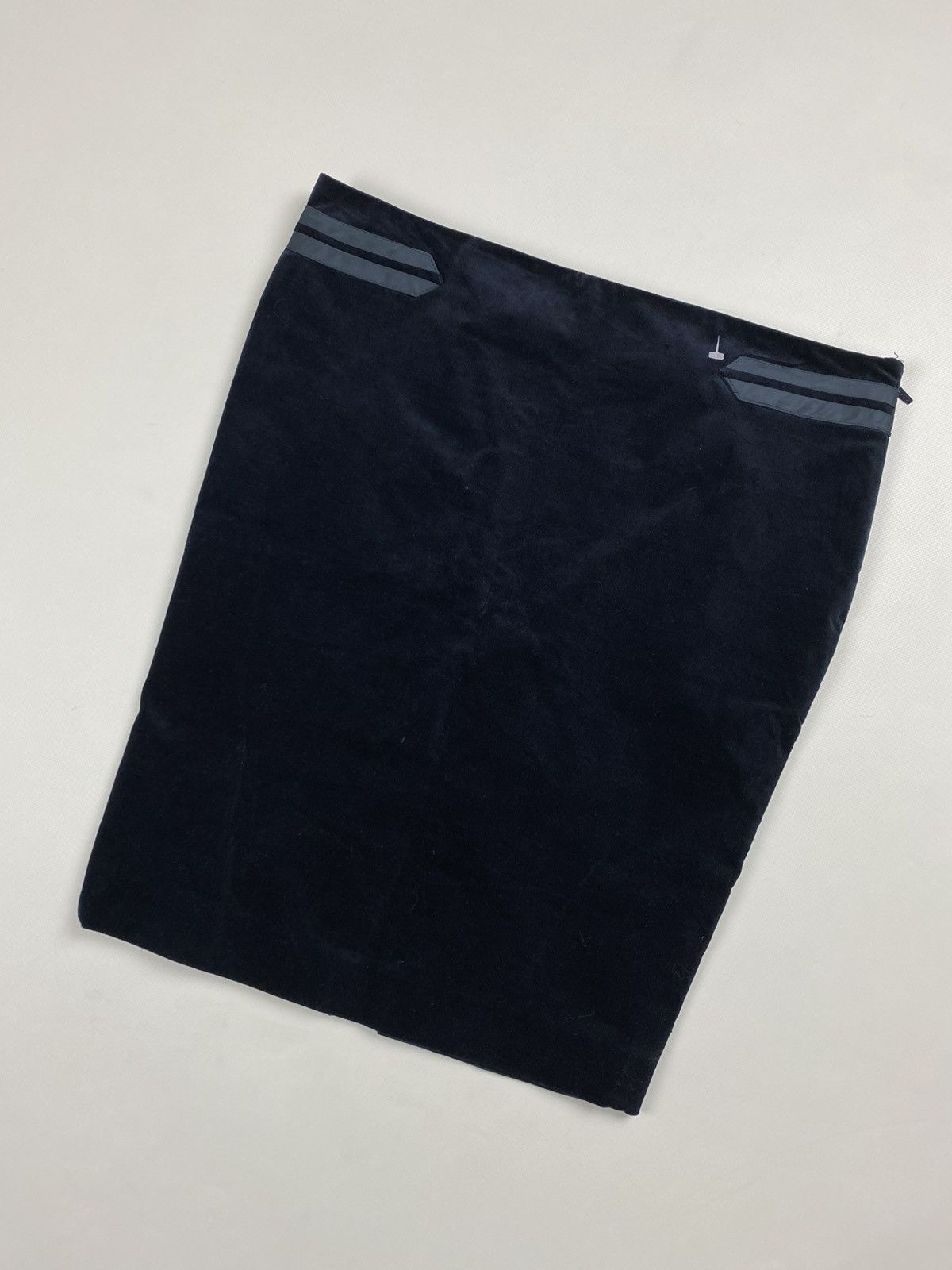 Gucci Gucci By Tom Ford Vintage 2005 Ladies Velour Pencil Skirt Size 32" / US 10 / IT 46 - 6 Thumbnail