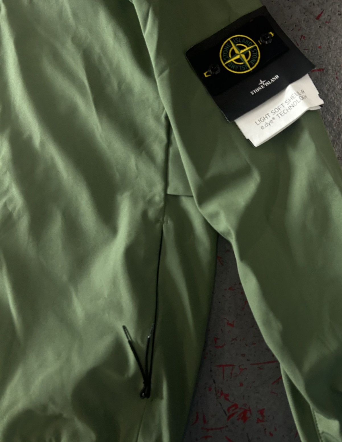 Stone Island Stone Island Light Soft Shell R Olive Green Jacket Size XL Size US XL / EU 56 / 4 - 2 Thumbnail