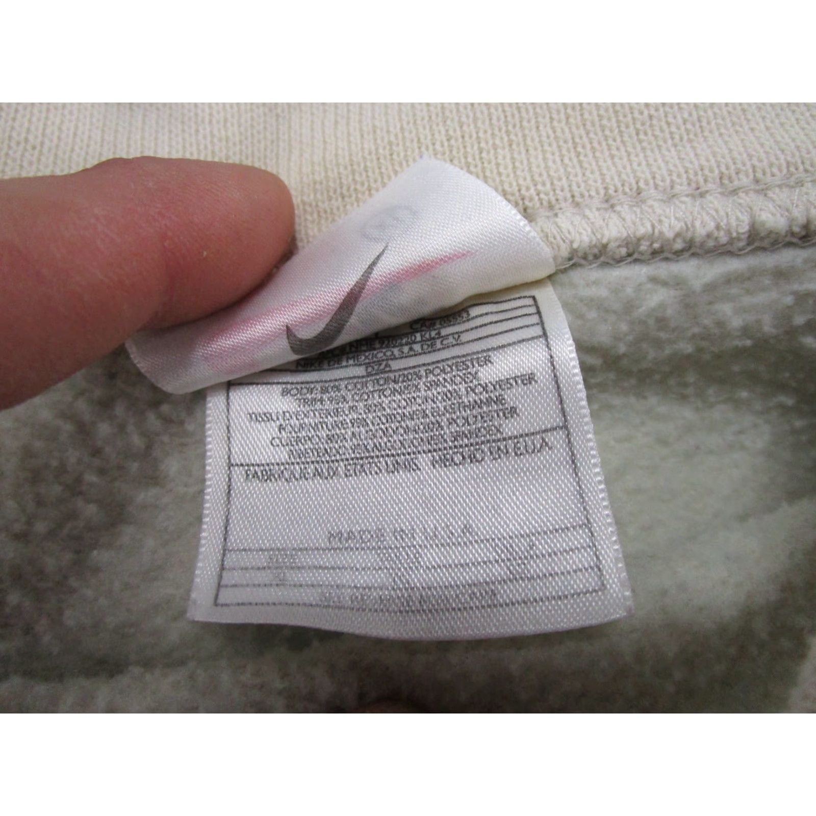 Nike VINTAGE Nike Sweatshirt Nike Ivory XL Crew Neck Pullover 90s 80s USA Sportswear Man Size US XL / EU 56 / 4 - 3 Thumbnail