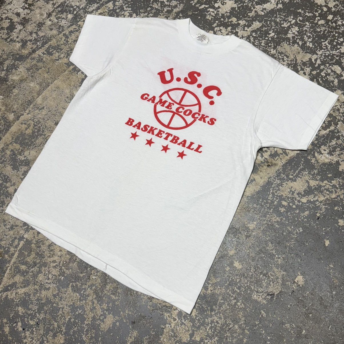 Nike True Vintage USC Game Cocks Basketball Nike Promo 70s Tshirt Size US L / EU 52-54 / 3 - 13 Thumbnail