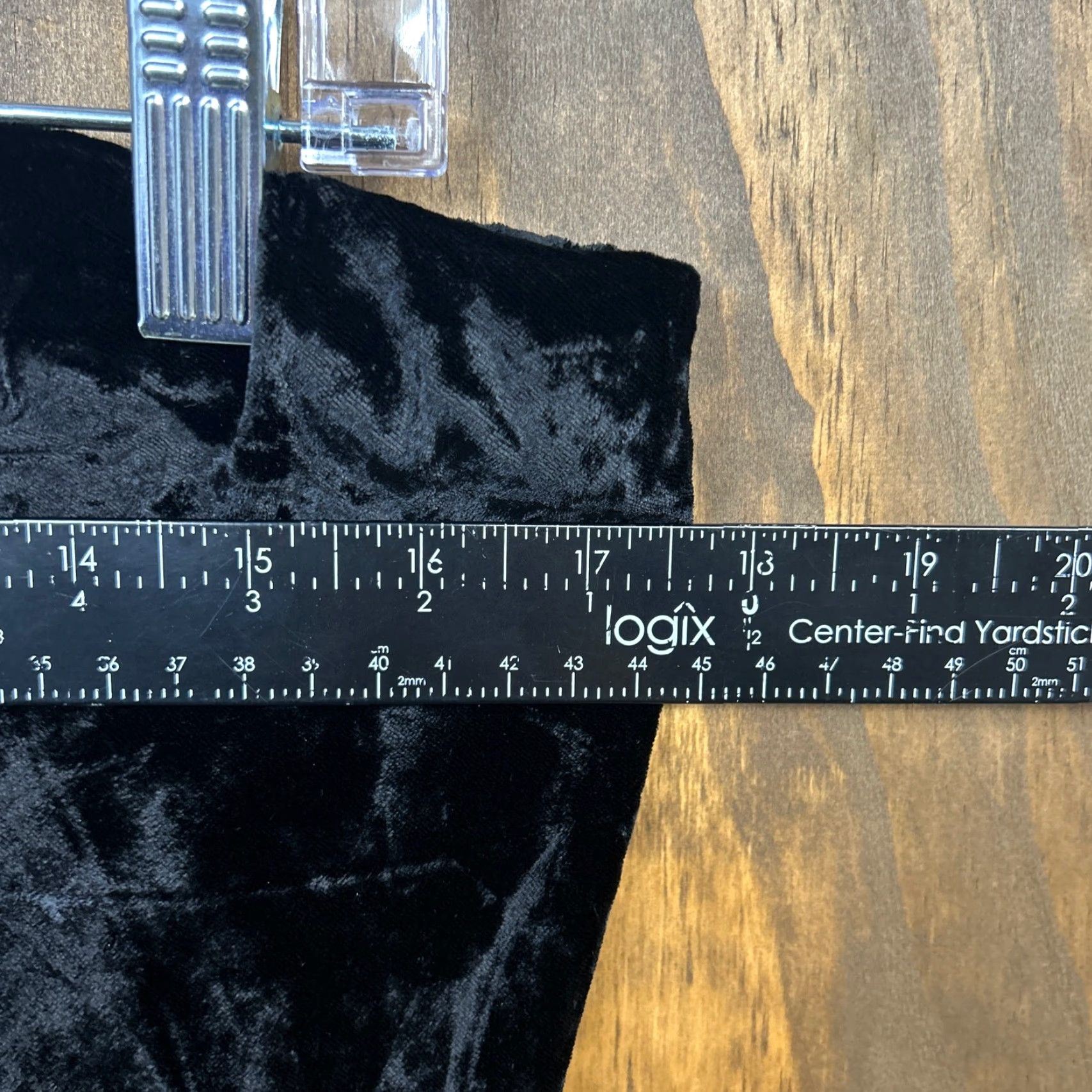 Anthropologie Anthropologie Womens Crop Tube Top Black Velvet Sleeveless Large Blouse Casual Streetwear Preppy Normcore Going Out Womens Size L / US 10 / IT 46 - 6 Thumbnail