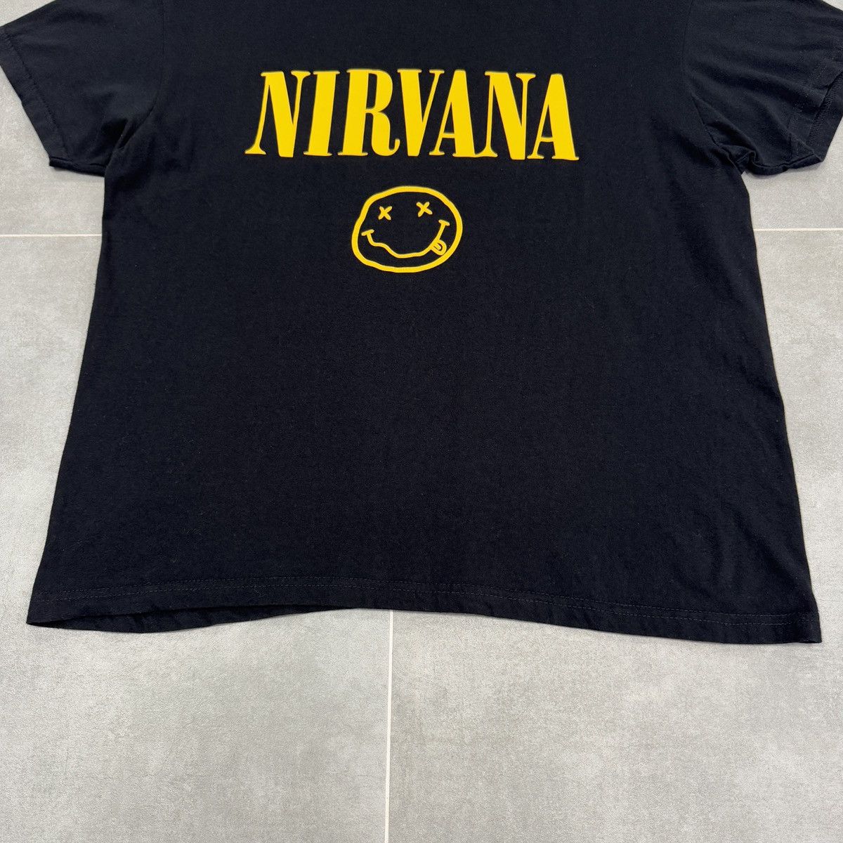 Band Tees × Nirvana Vintage Nirvana T-Shirt Size M Size US M / EU 48-50 / 2 - 4 Thumbnail