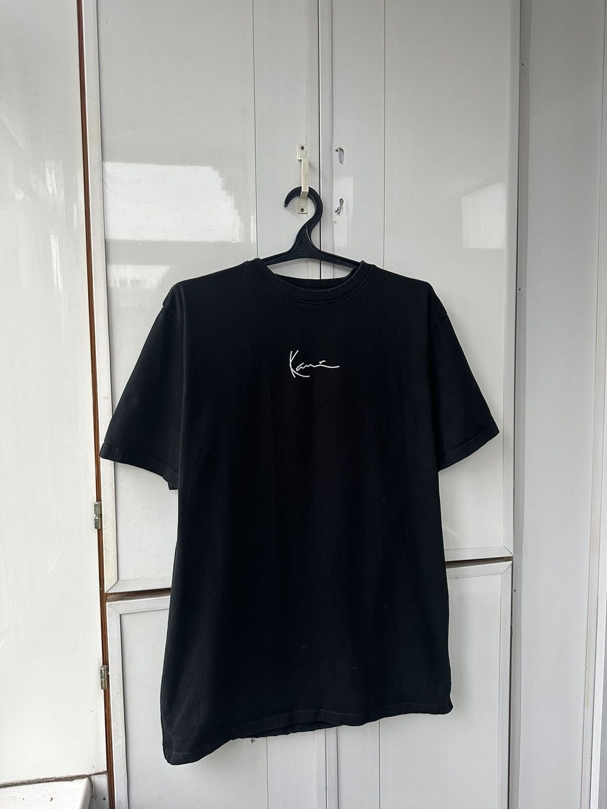 Other Vintage Karl Kani T-shirt Black Centre Logo Size US L / EU 52-54 / 3 - 4 Thumbnail