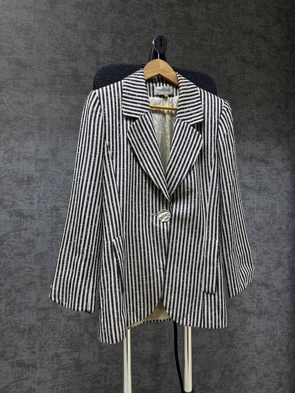 Japanese Brand × Vintage Vintage Miss Torrente Cage Paris Blazer Size L / US 10 / IT 46 - 3 Thumbnail