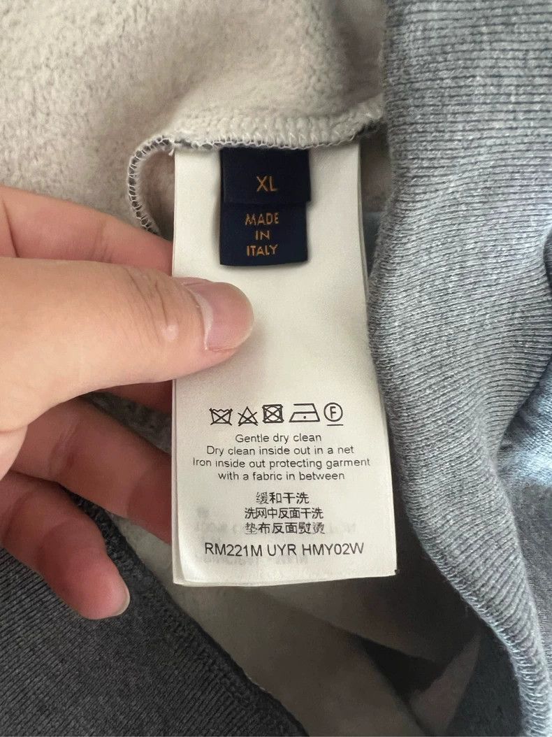 Louis Vuitton Louis Vuitton Grey long sleeves 2503-Nextarrow Size US XL / EU 56 / 4 - 4 Thumbnail