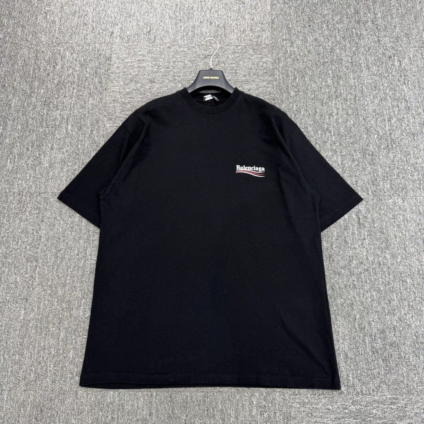 Balenciaga Balenciaga Short Sleeve T-Shirt with Print. Size US L / EU 52-54 / 3 - 1 Thumbnail