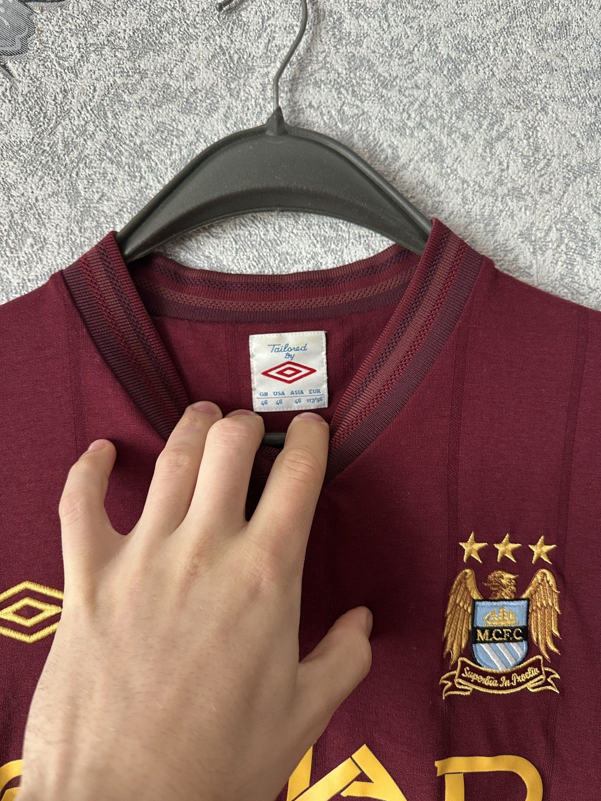 Umbro MANCHESTER CITY 2012 AWAY FOOTBALL SHIRT SOCCER JERSEY UMBRO Size US M / EU 48-50 / 2 - 2 Thumbnail