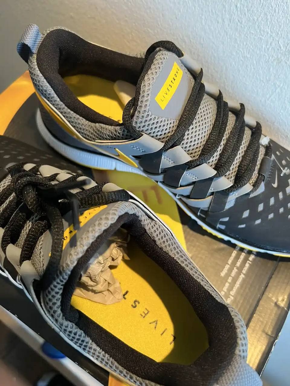 Nike Nike free x Livestrong Size US 8 / EU 41 - 6 Thumbnail