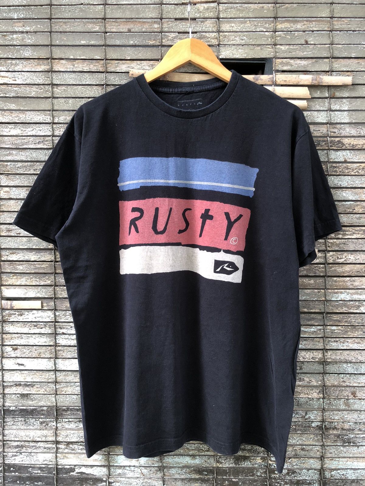 Rusty 🔥RARE🔥Rusty Big Logo Tshirts Size US L / EU 52-54 / 3 - 1 Thumbnail