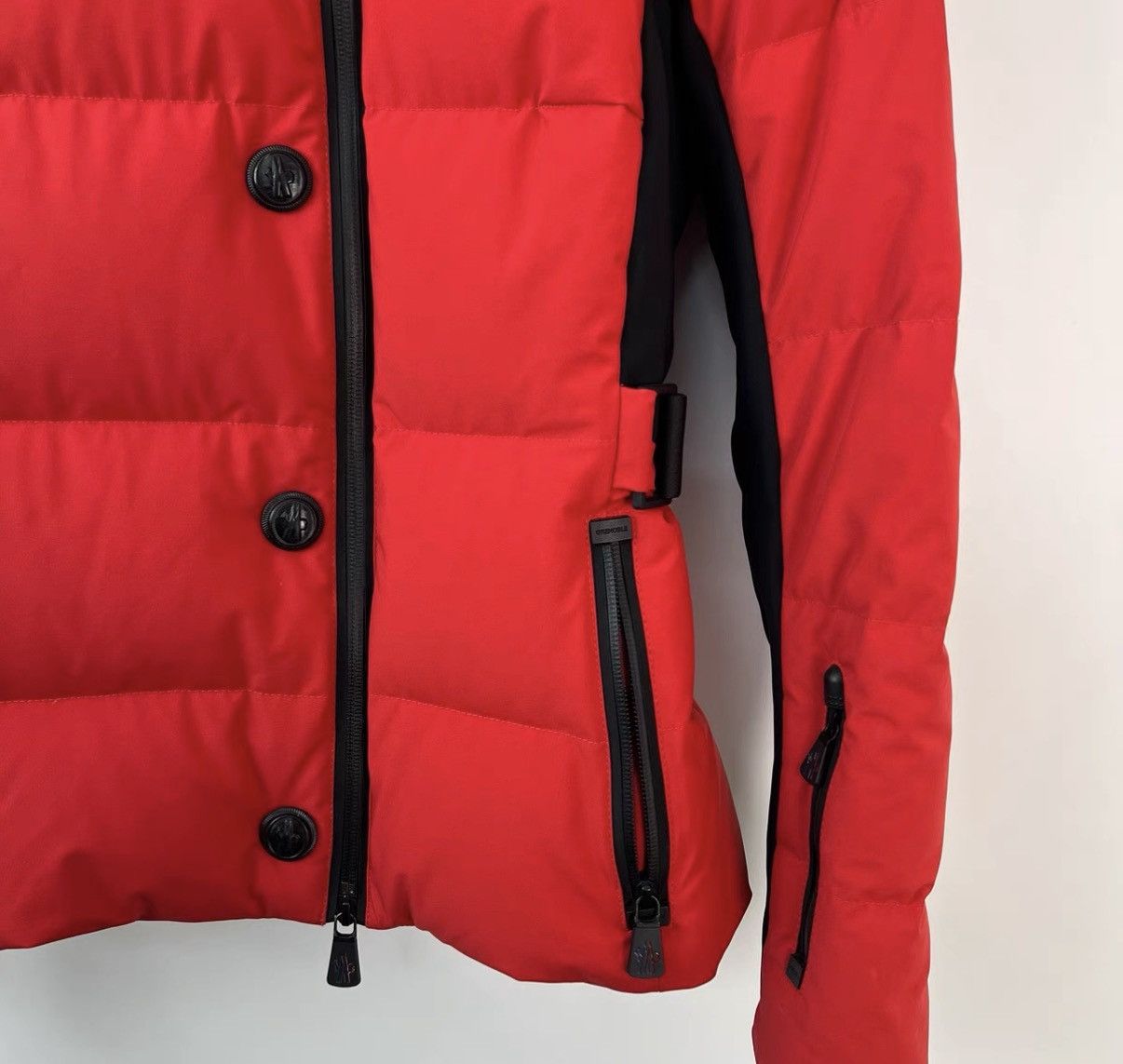 Moncler Moncler Guyane Ski Series Red Slim Down Jacket K12 Size XS / US 0-2 / IT 36-38 - 4 Thumbnail