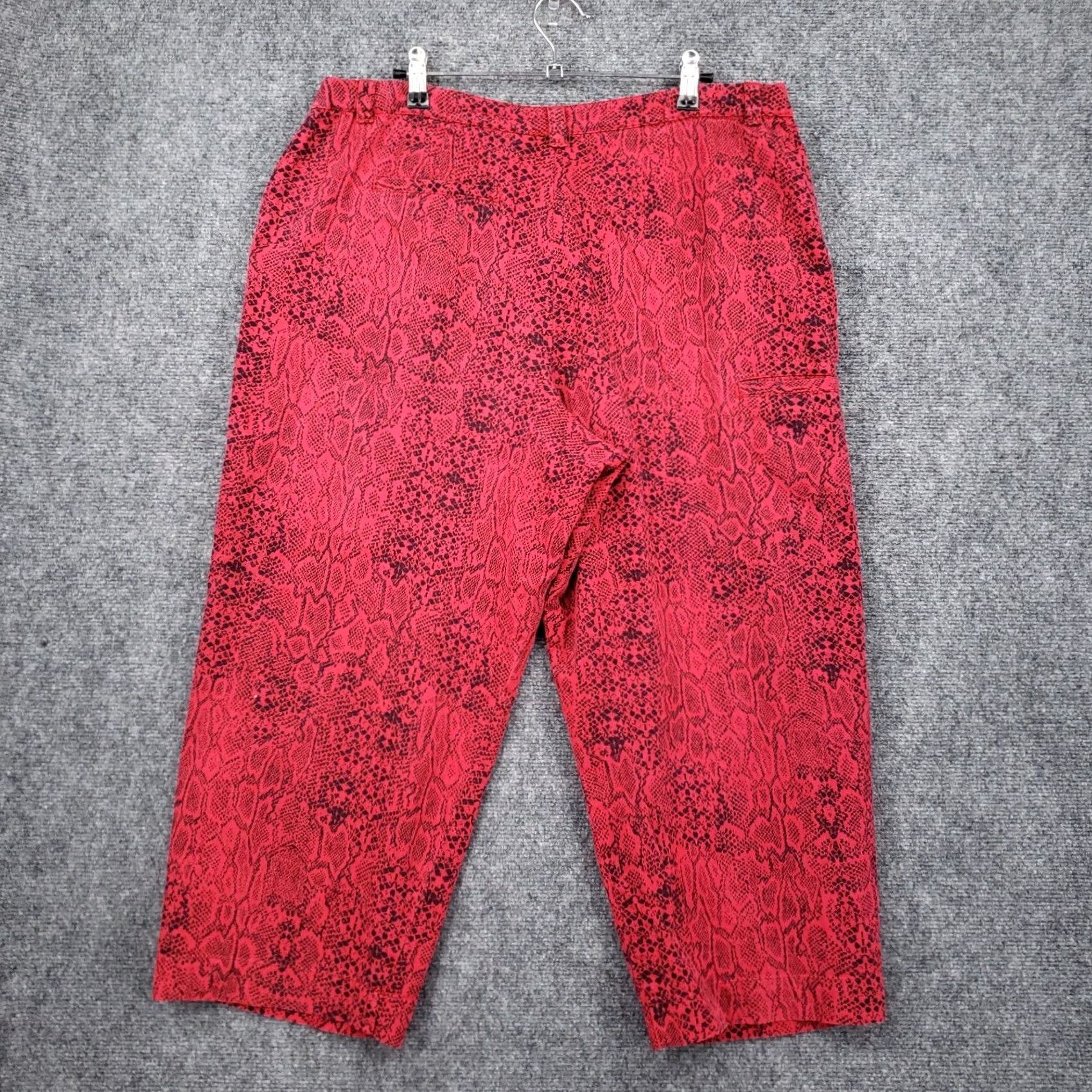 Vintage Chicos Pants Women 16 Red Cropped High Rise Animal Print Snakeskin Pockets Stretch Size 38" / US 16 / IT 52 - 2 Thumbnail