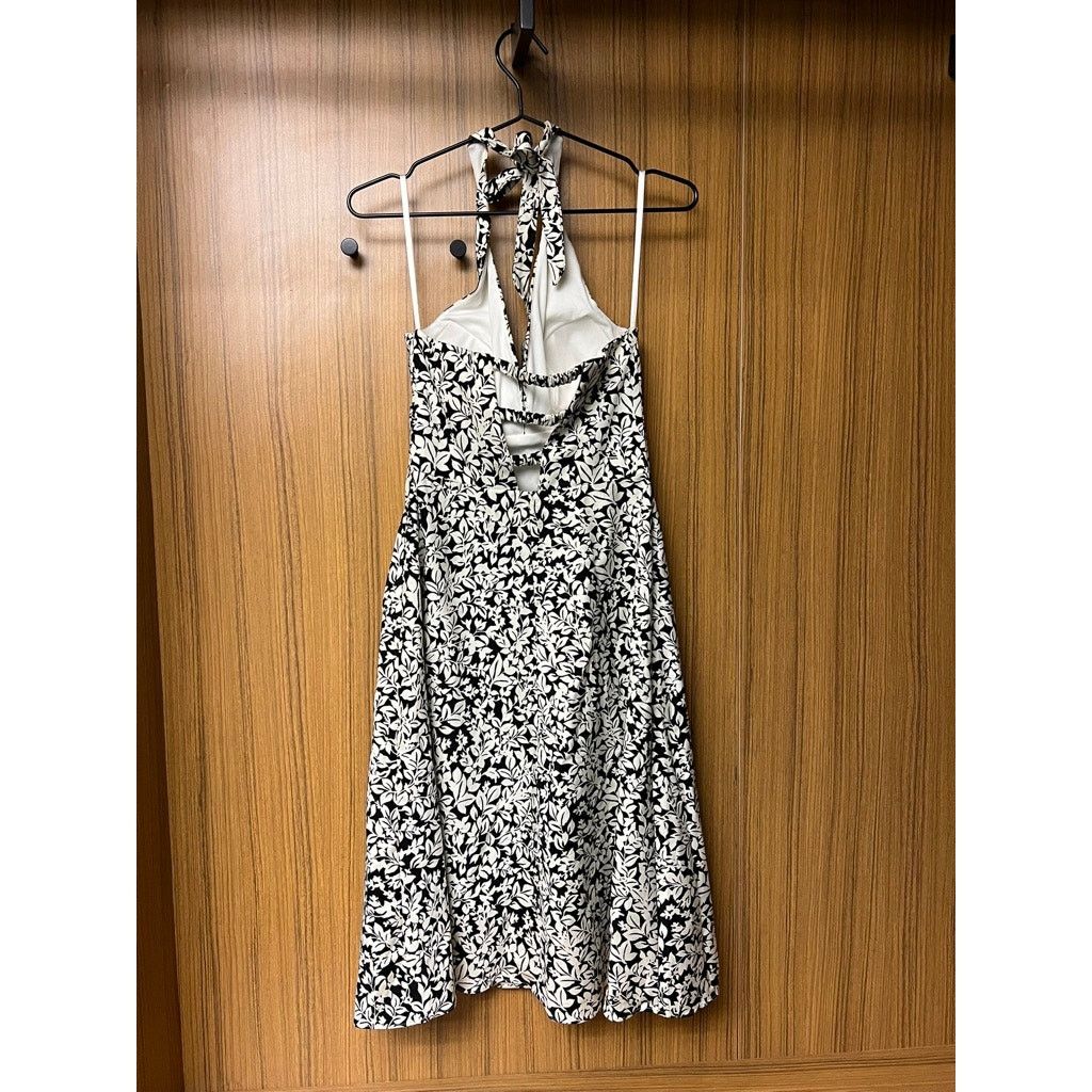 White House Black Market NWT White House Black Market Halter Dress 0 Black & White Size XS / US 0-2 / IT 36-38 - 5 Thumbnail