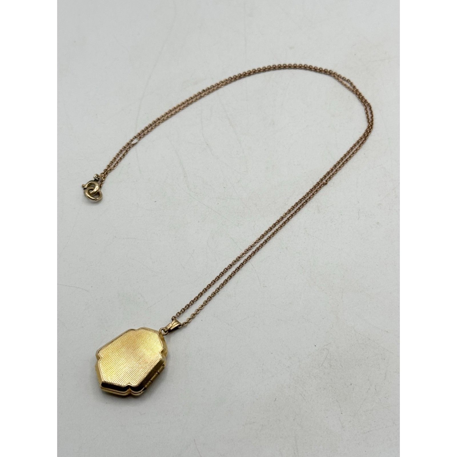 Vintage Estate Gold Filled Heart Flower Locket Necklace Size ONE SIZE - 8 Thumbnail