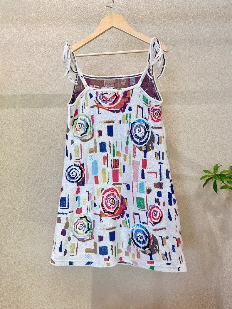 Chanel Chanel 19S beach show colorful strap dress Size XS / US 0-2 / IT 36-38 - 2 Thumbnail