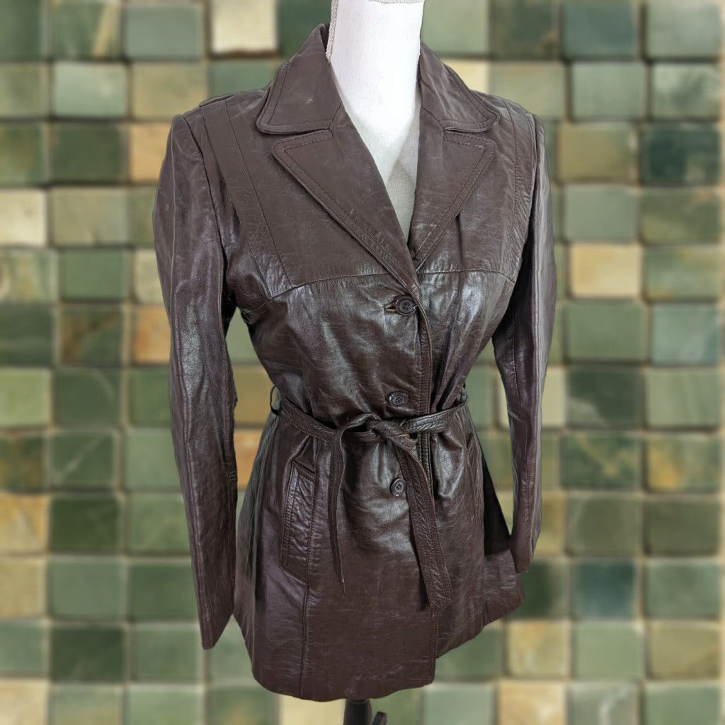 Vintage Vintage 70s Leather Jacket Medium Brown Belted Sherpa Lined Coat User: Vintage 70s Leather Jacket Medium Brown Belted Sherpa Lined Coat Size M / US 6-8 / IT 42-44 - 1 Thumbnail