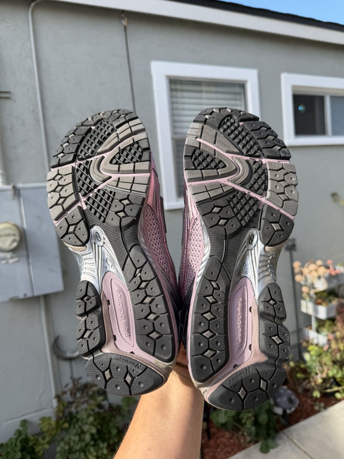 New Balance NEW BALANCE 1906L METALLIC PINK Size US 12 / EU 45 - 5 Thumbnail