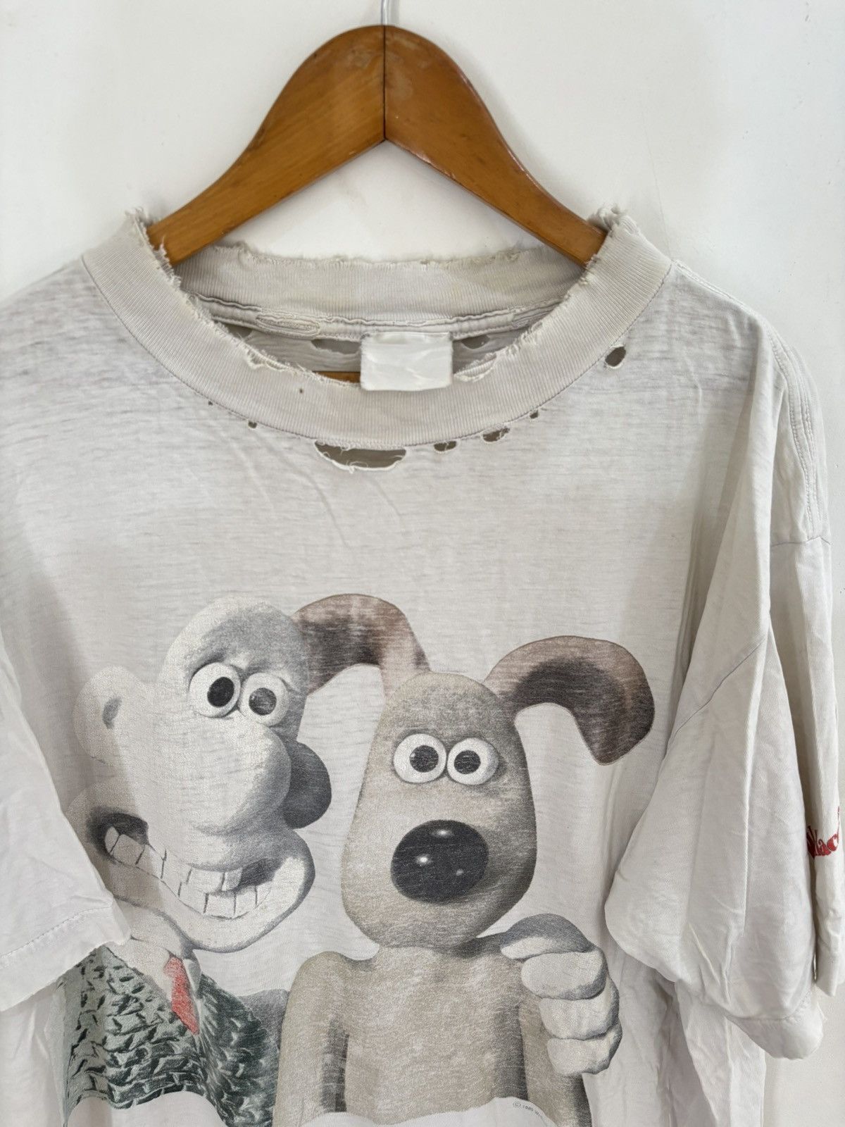 Vintage VINTAGE 1989 WALLACE & GROMIT GRAPHIC T-SHIRT Size US XL / EU 56 / 4 - 2 Thumbnail