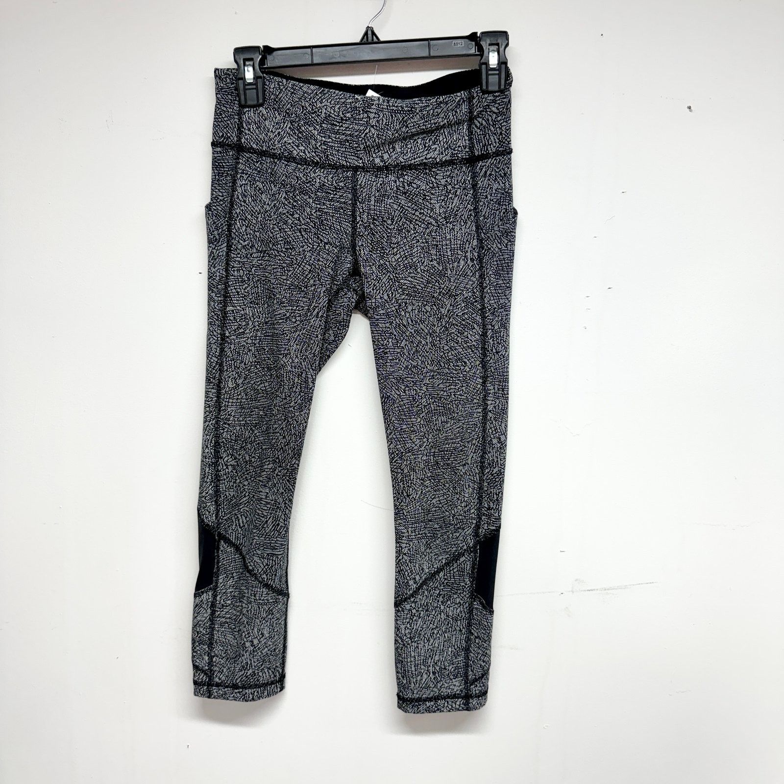 Lululemon Lululemon Pace Rival Crop 23" Cross Hatch Size 4 Size 27" / US 4 / IT 40 - 2 Thumbnail