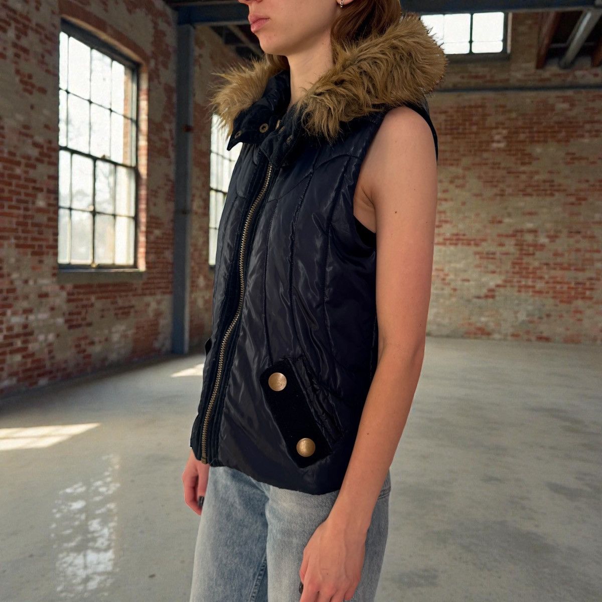 If Six Was Nine River Island 2000’s Vintage Y2K Faux Fur Hooded Puffer Vest Size M / US 6-8 / IT 42-44 - 1 Thumbnail
