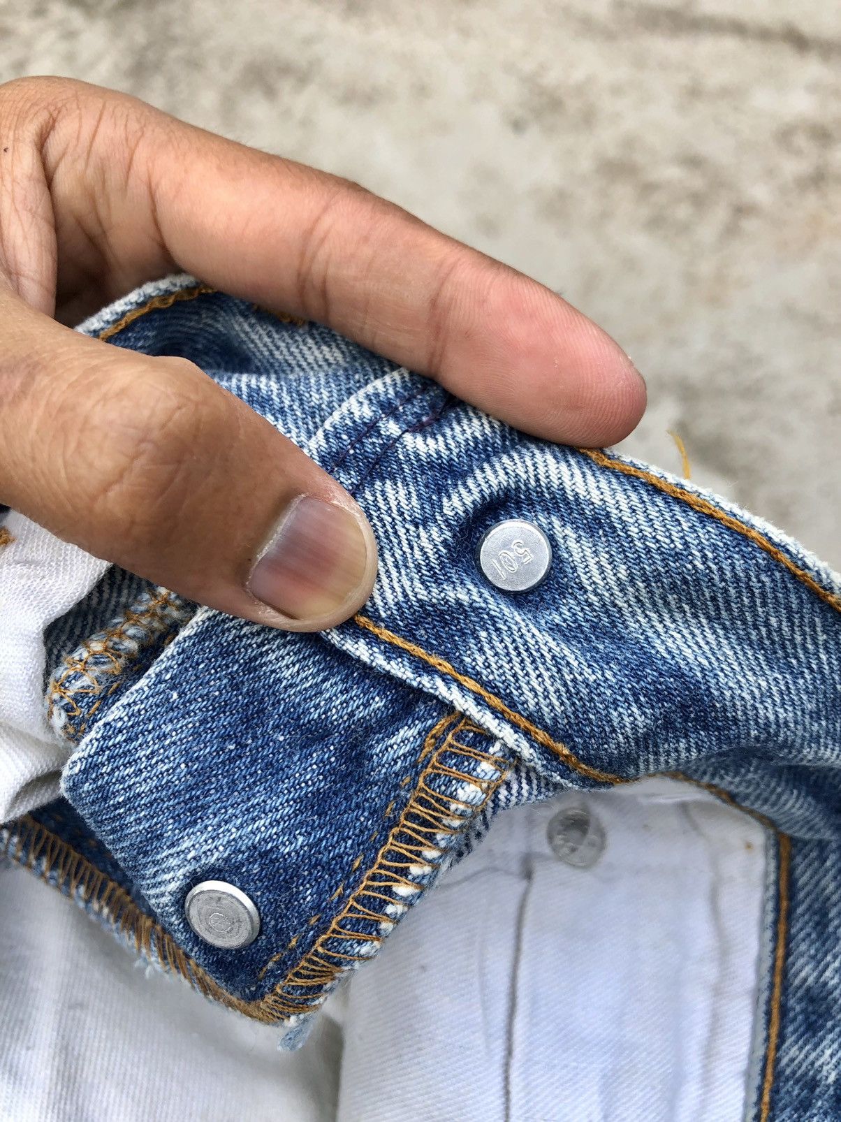 Levi's VINTAGE 80s AGING FADED LEVIS 501 Size US 32 / EU 48 - 3 Thumbnail