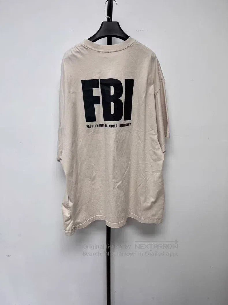Balenciaga Balenciaga Letter Printed Round Neck Short Sleeve T-Shirt Size US L / EU 52-54 / 3 - 2 Thumbnail