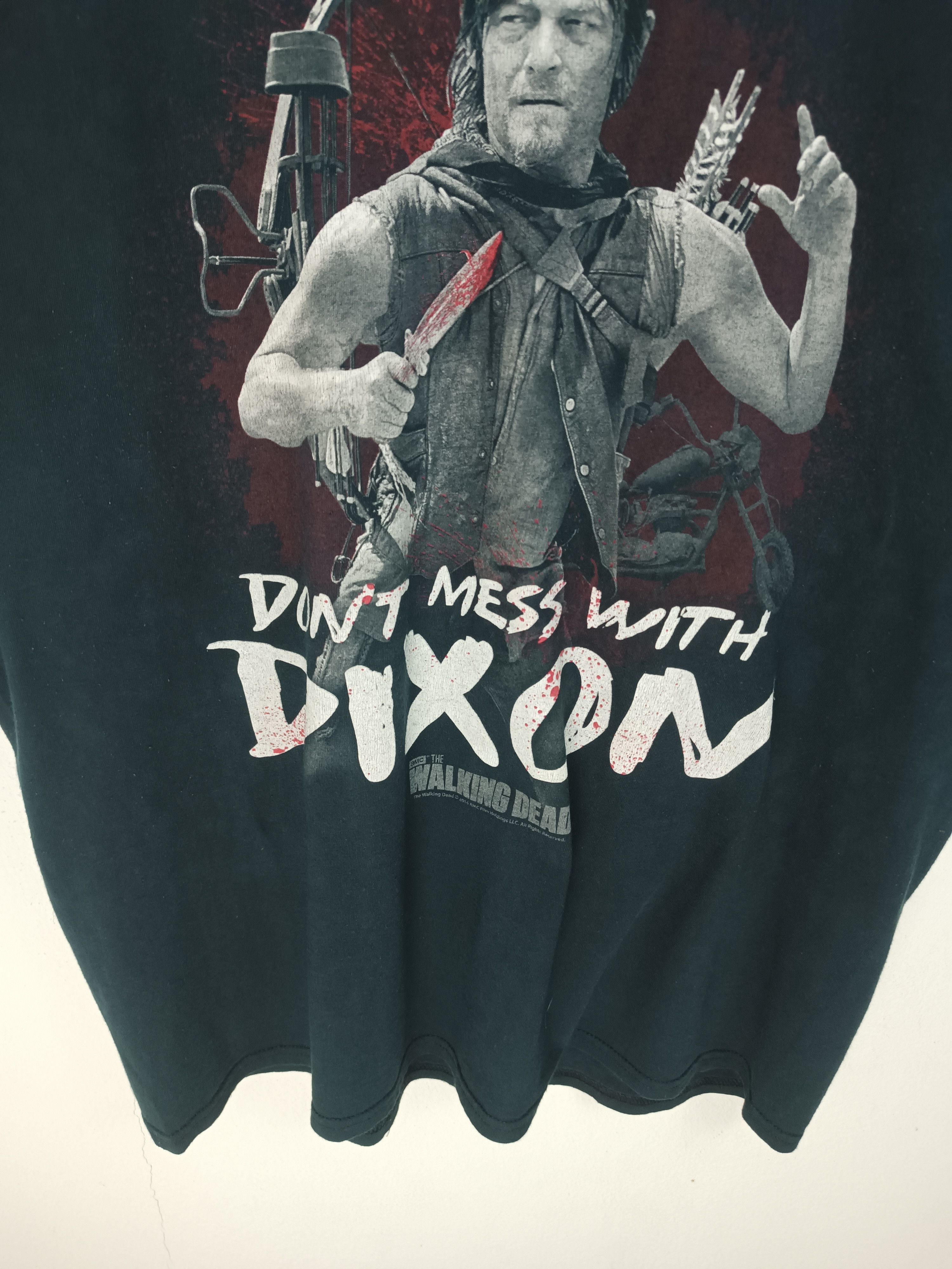 Other VINTAGE 2014 THE WALKING DEAD DARYL DIXON VERY RARE TEE Size US XL / EU 56 / 4 - 5 Thumbnail