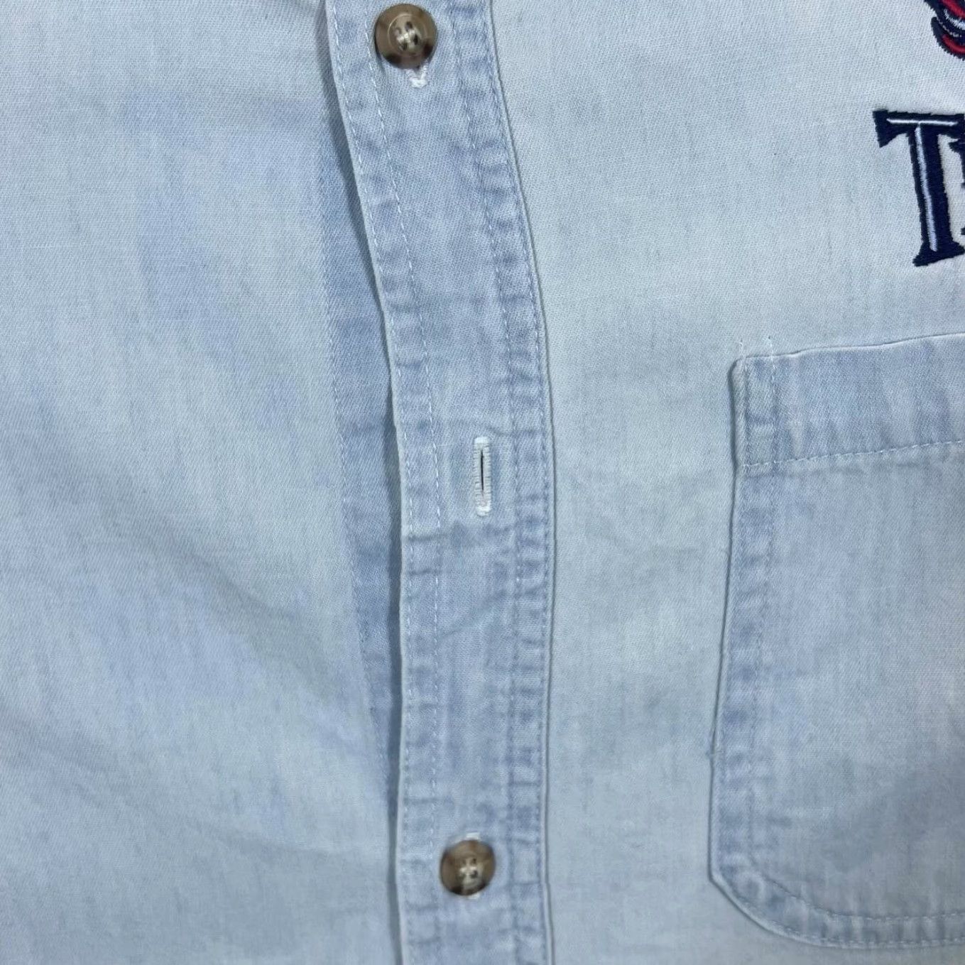 NFL Vintage Coosa County NFL Tennessee Titans Blue Denim Long Sleeve Button-Up Shirt XL Size US XL / EU 56 / 4 - 4 Thumbnail