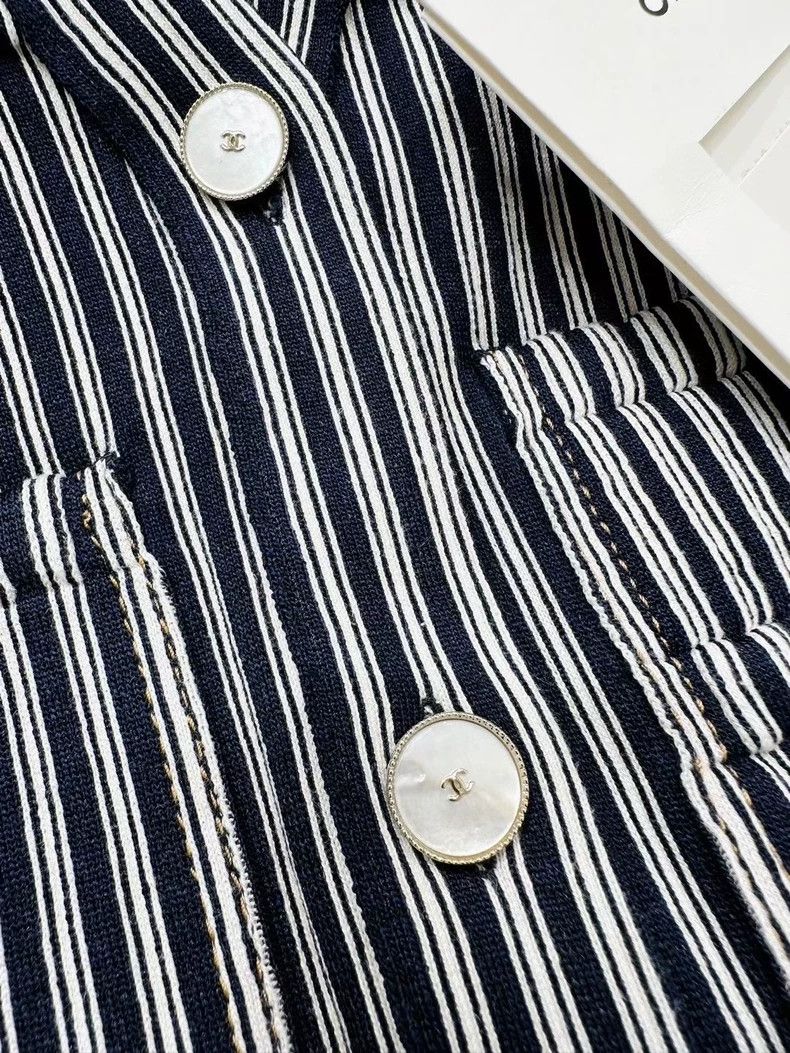 Chanel Chanel 25P new striped V-neck vest Size XXS / US 00 / IT 34 - 6 Thumbnail