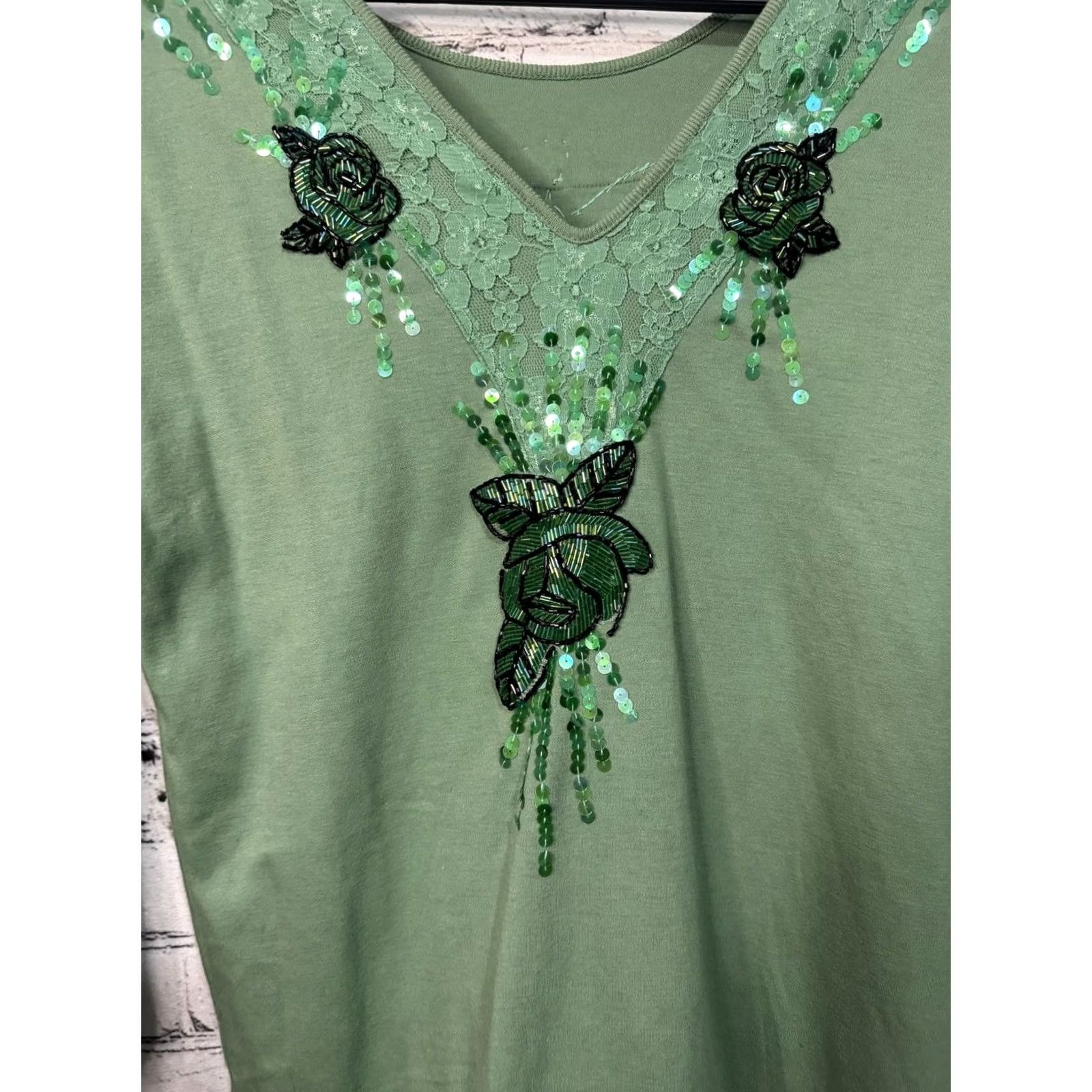 Vintage VINTAGE Lacy Afternoon Women's Long Sleeve Top Green Sequin Floral Lace Detail M Regular Size M Size M / US 6-8 / IT 42-44 - 2 Thumbnail
